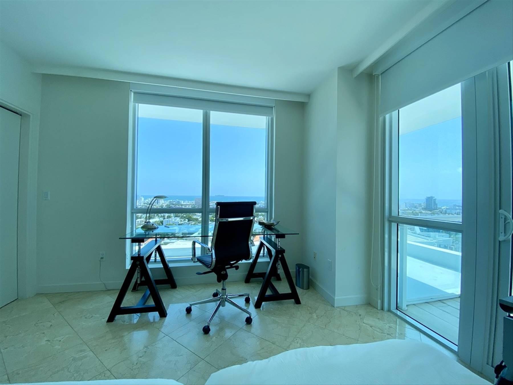 540 WEST #2011, Miami Beach FL 33139