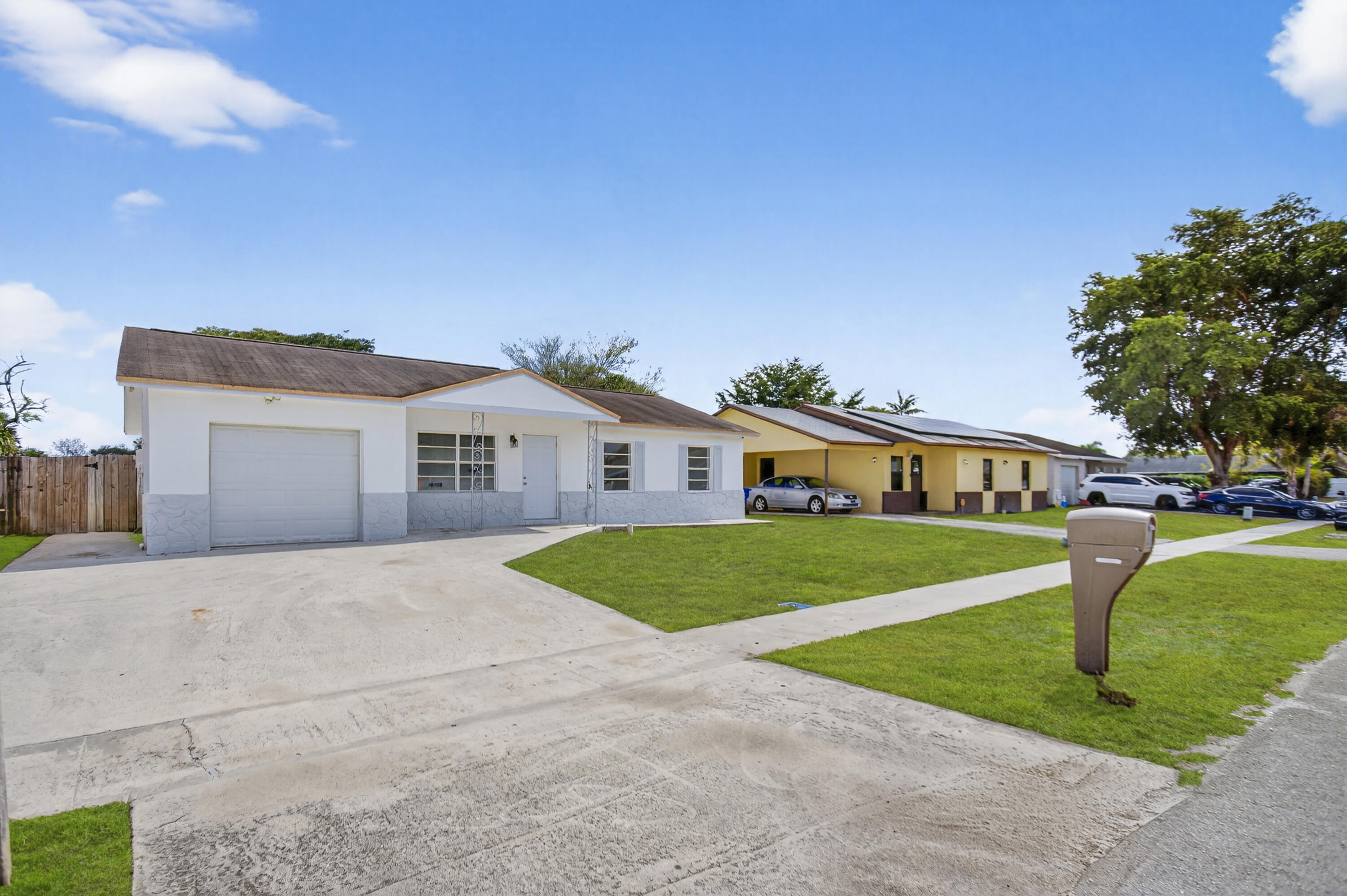 405 SW 78TH, North Lauderdale FL 33068