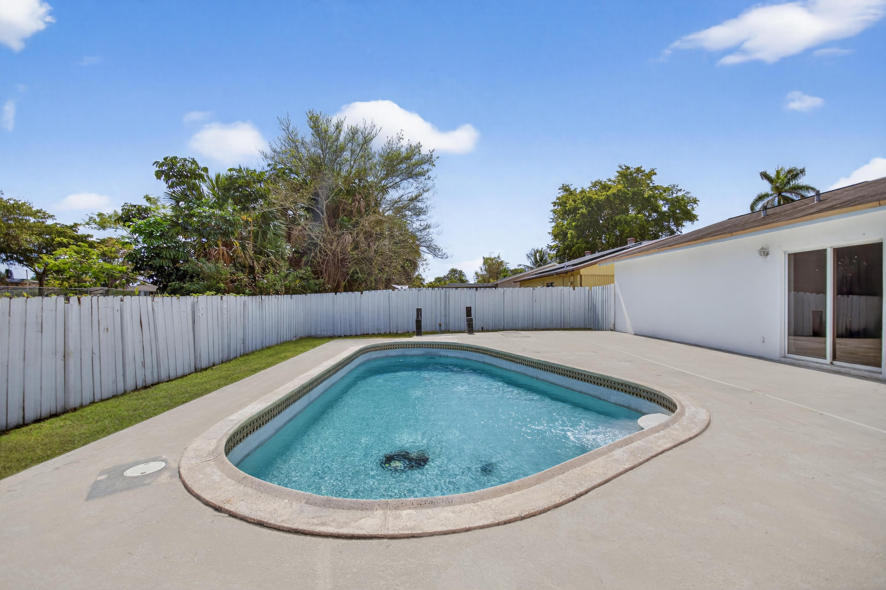 405 SW 78TH, North Lauderdale FL 33068