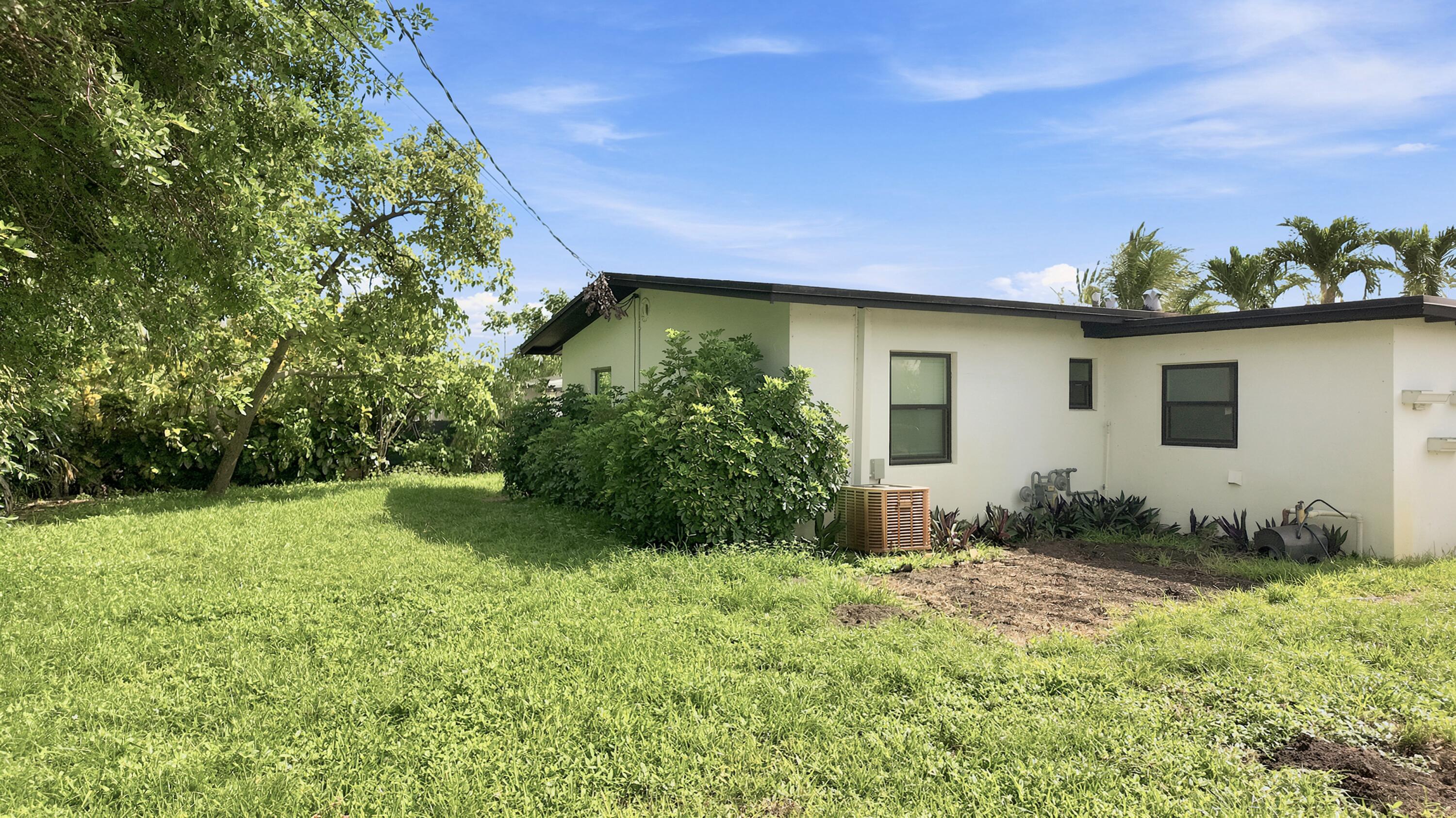 720 S 11th, Lantana FL 33462