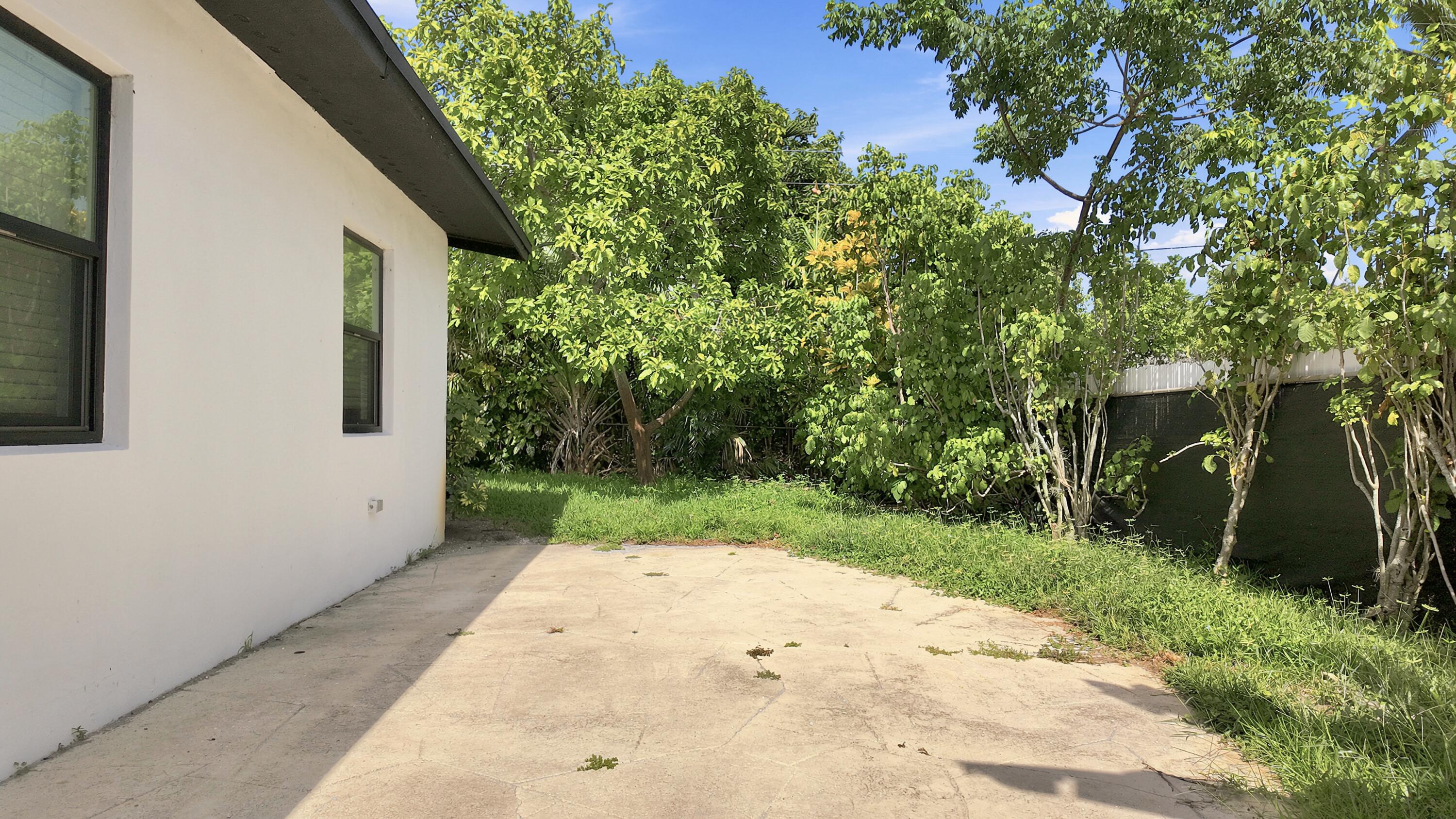 720 S 11th, Lantana FL 33462