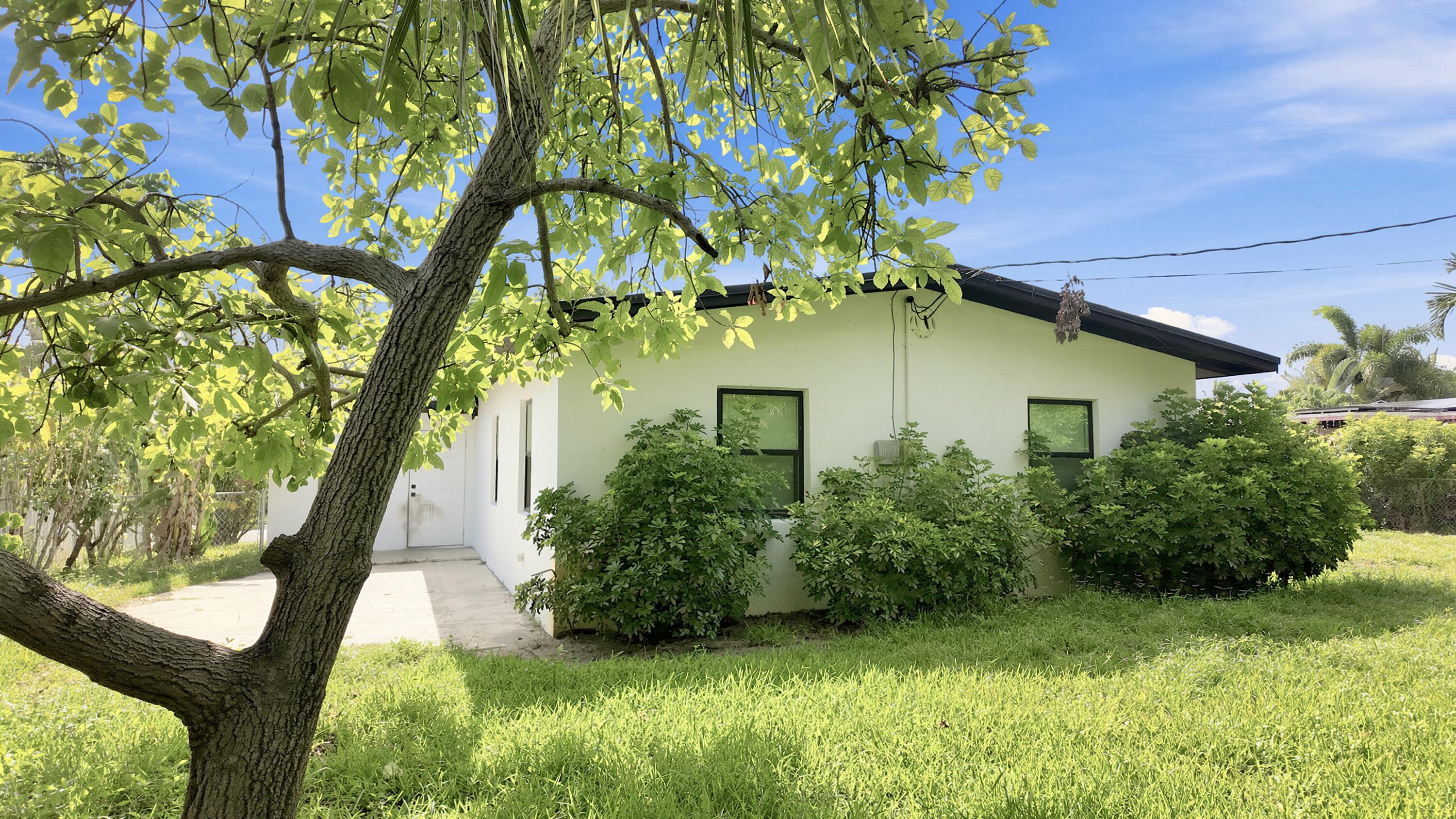 720 S 11th, Lantana FL 33462