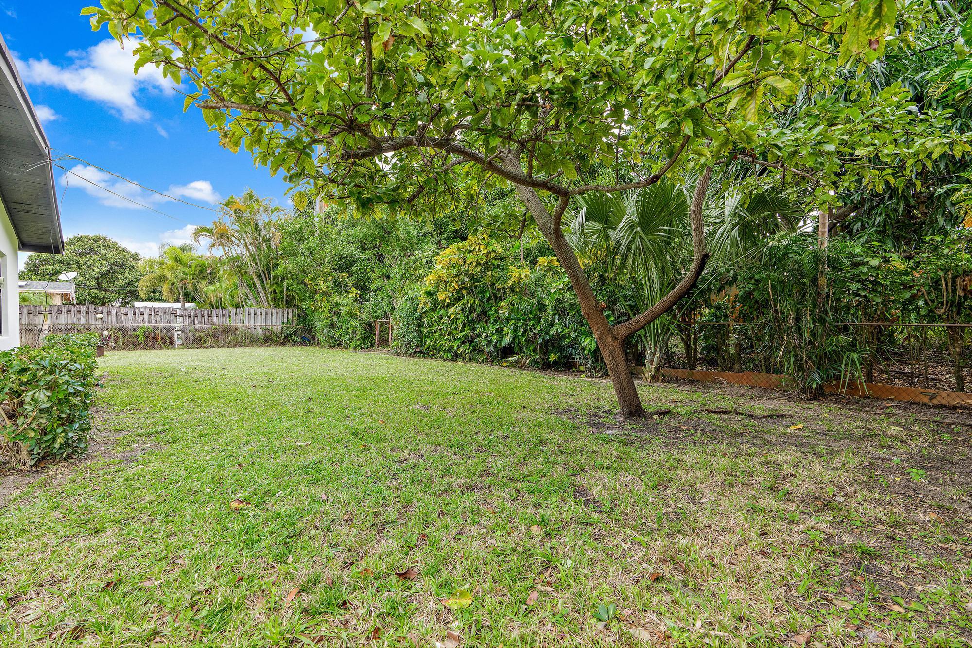 720 S 11th, Lantana FL 33462