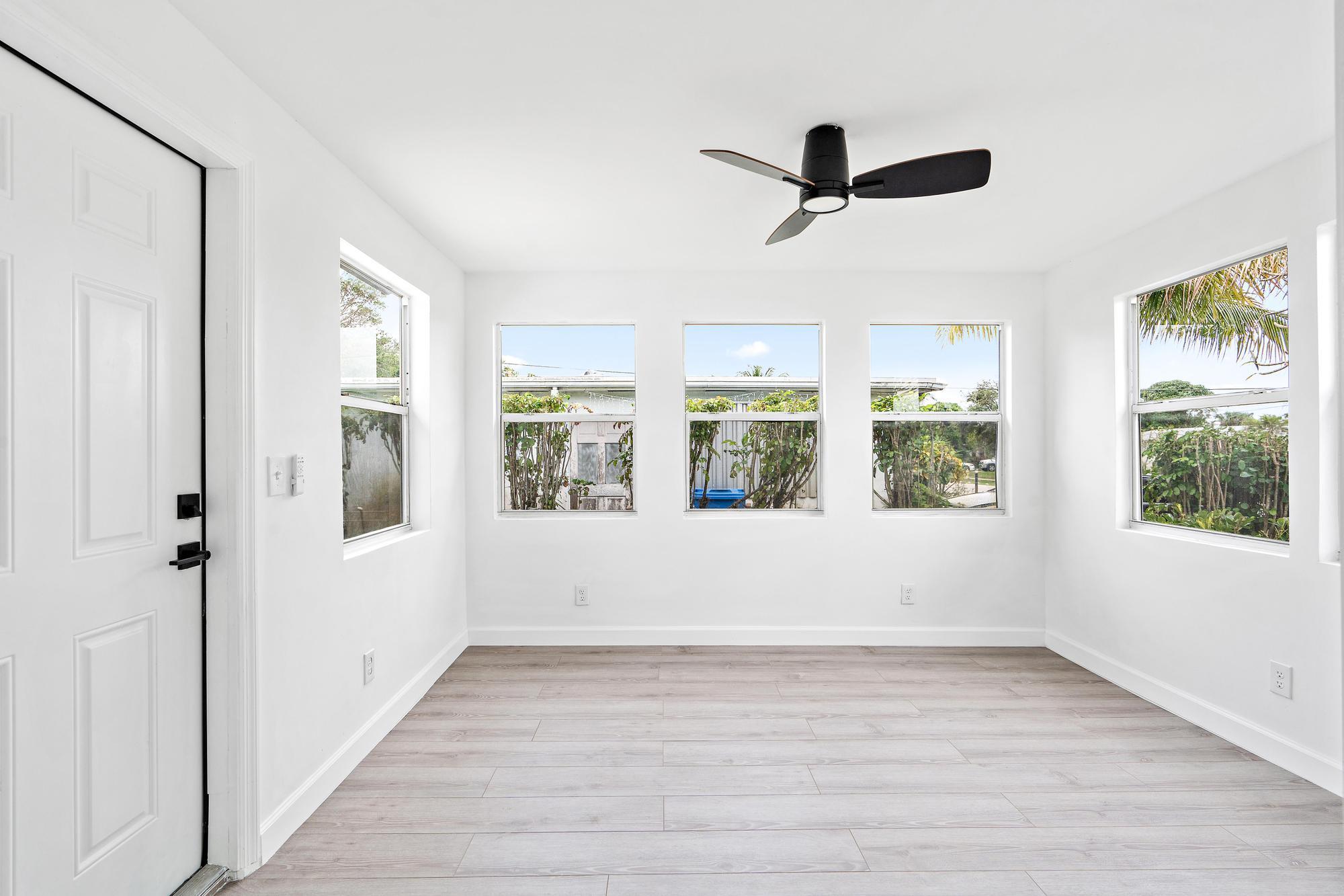 720 S 11th, Lantana FL 33462