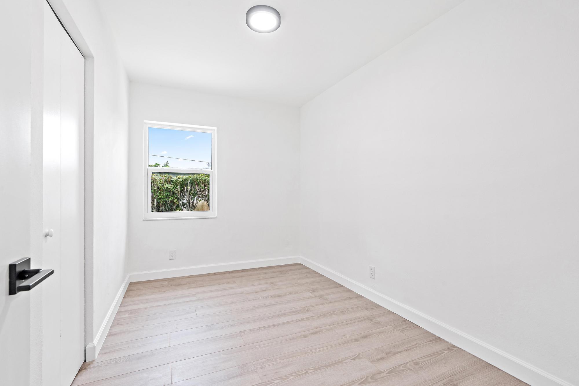 720 S 11th, Lantana FL 33462