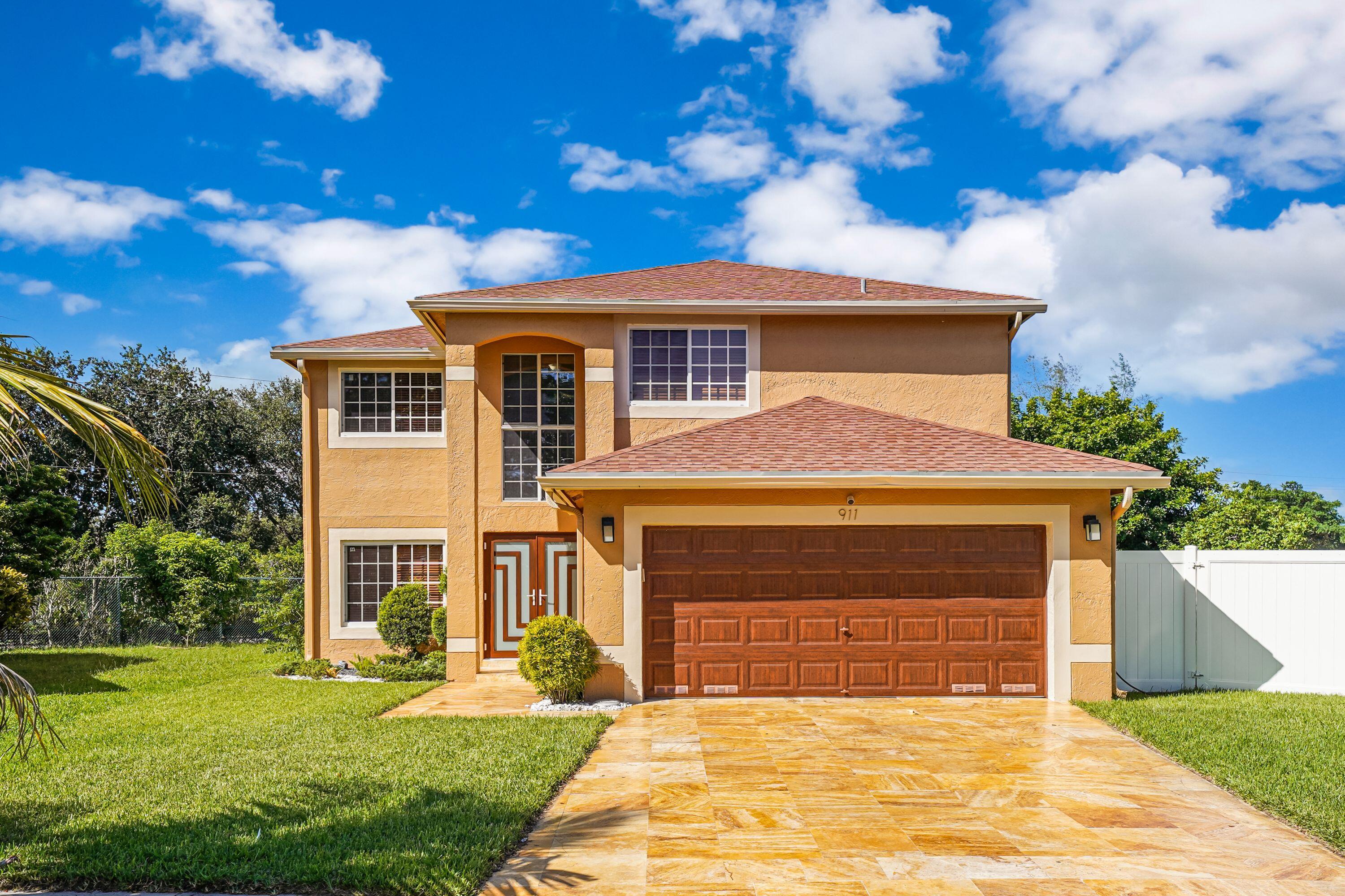 911 SW 87th, Pembroke Pines FL 33025