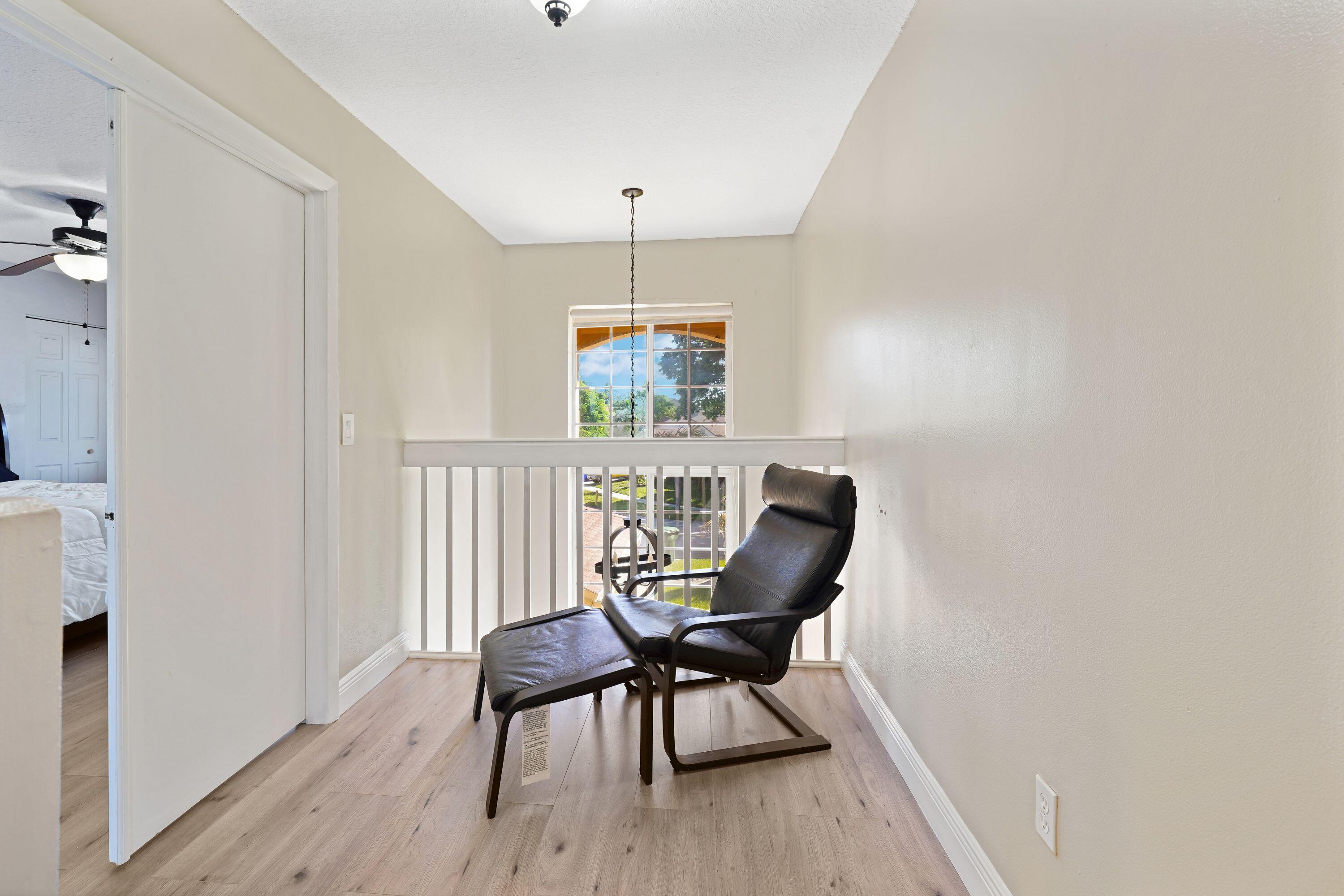 911 SW 87th, Pembroke Pines FL 33025