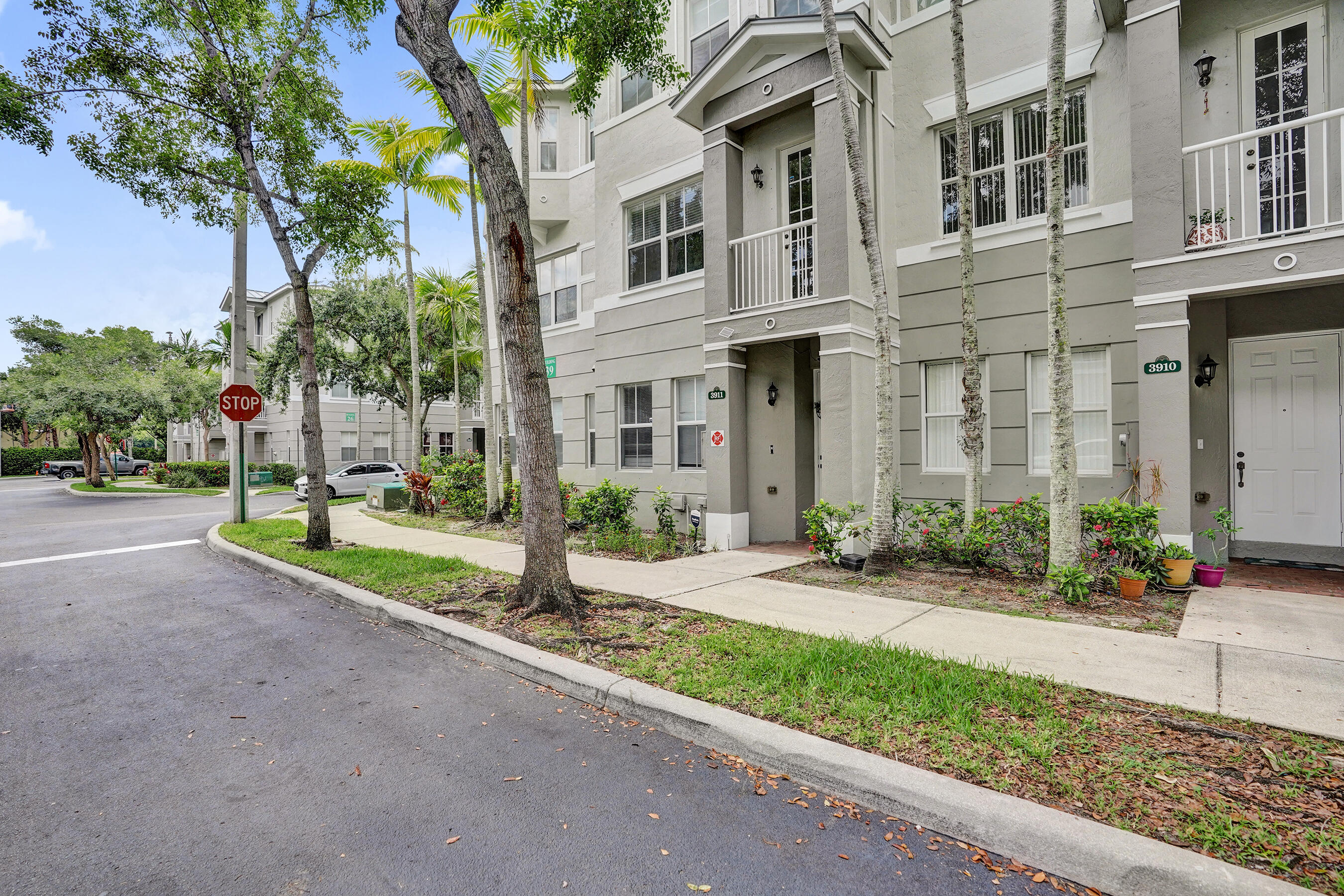 3911 Shoma, Royal Palm Beach FL 33414