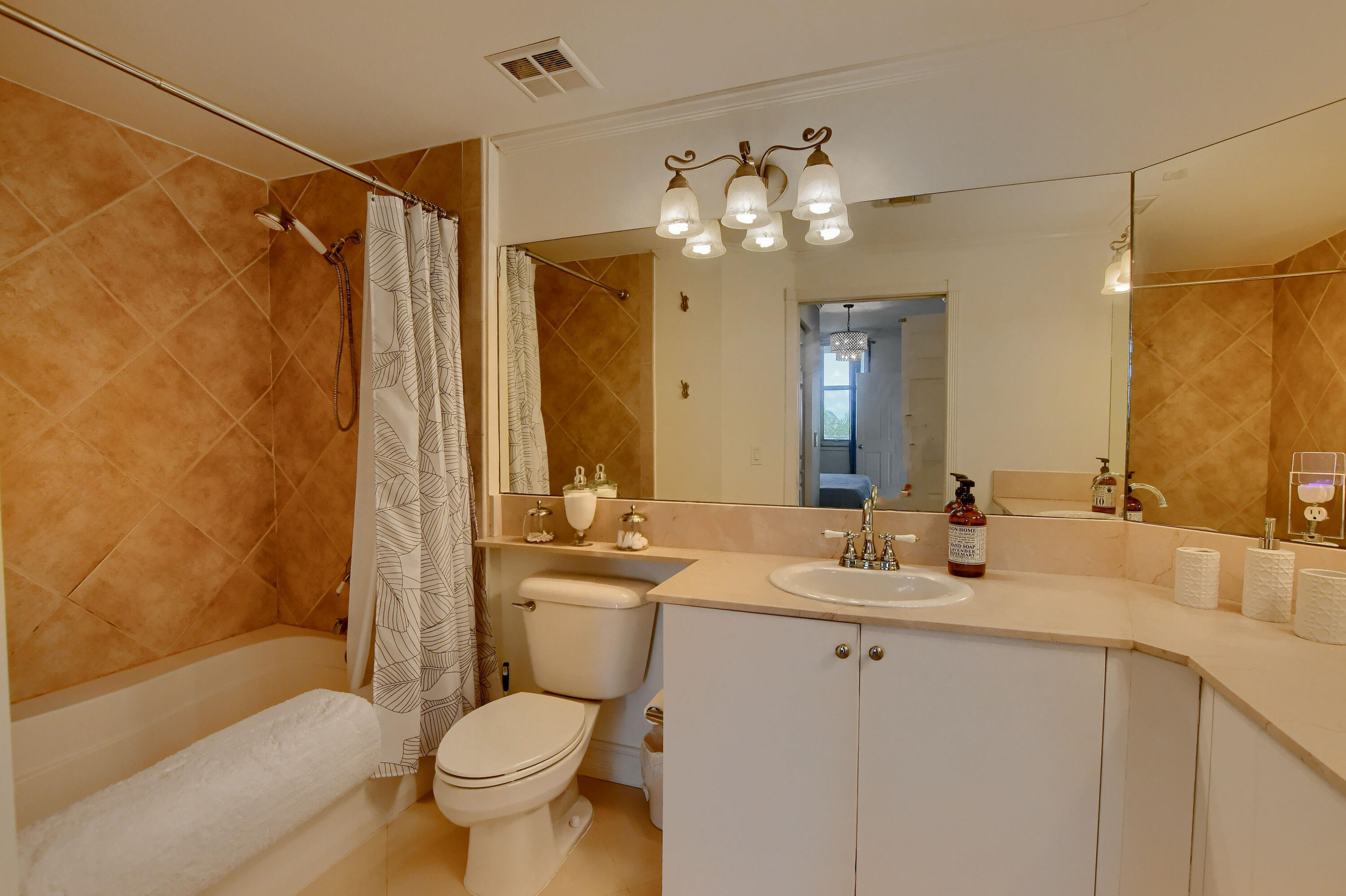 804 E Windward #603, Lantana FL 33462