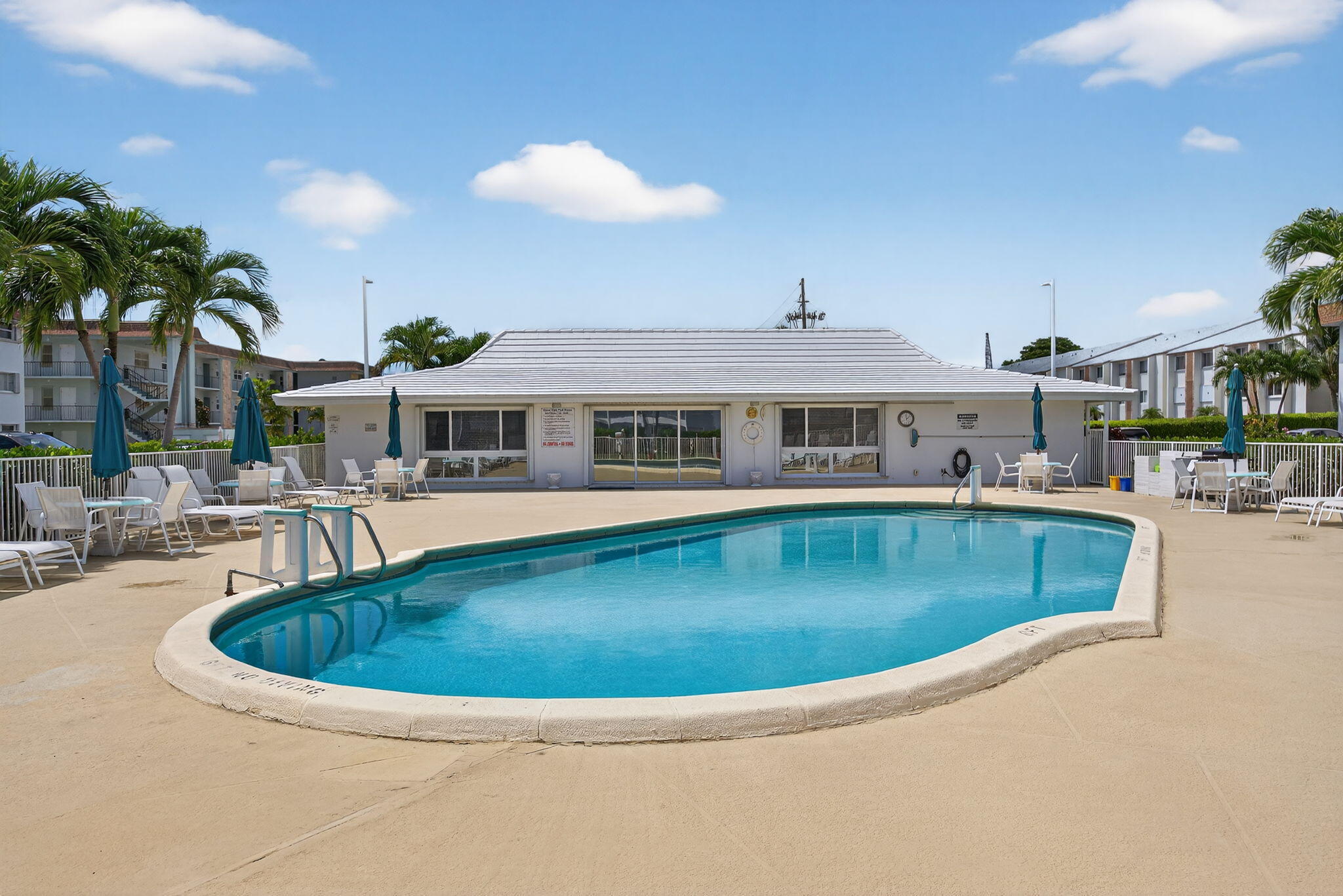 110 SHORE #301, North Palm Beach FL 33408