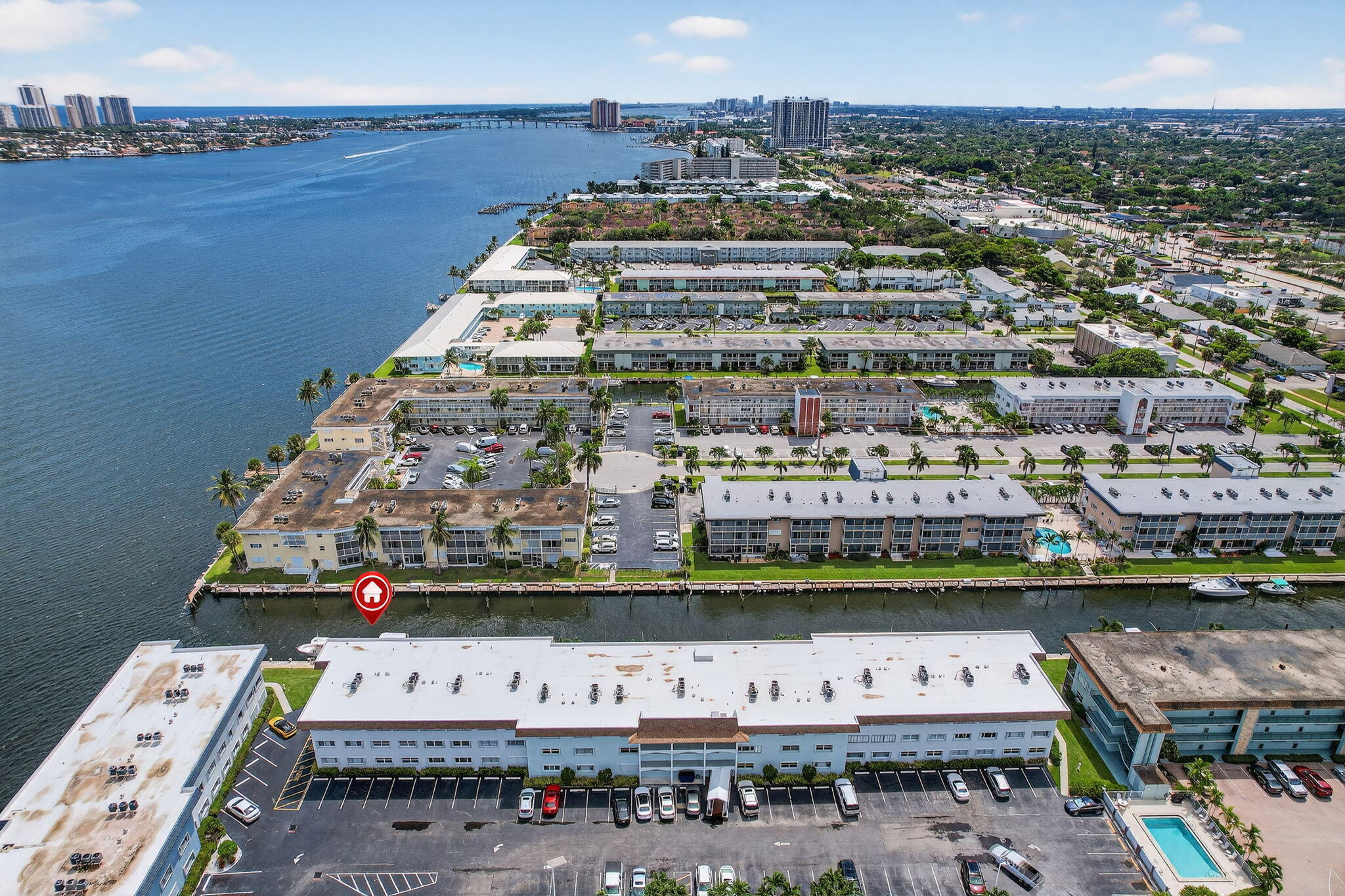 110 SHORE #301, North Palm Beach FL 33408