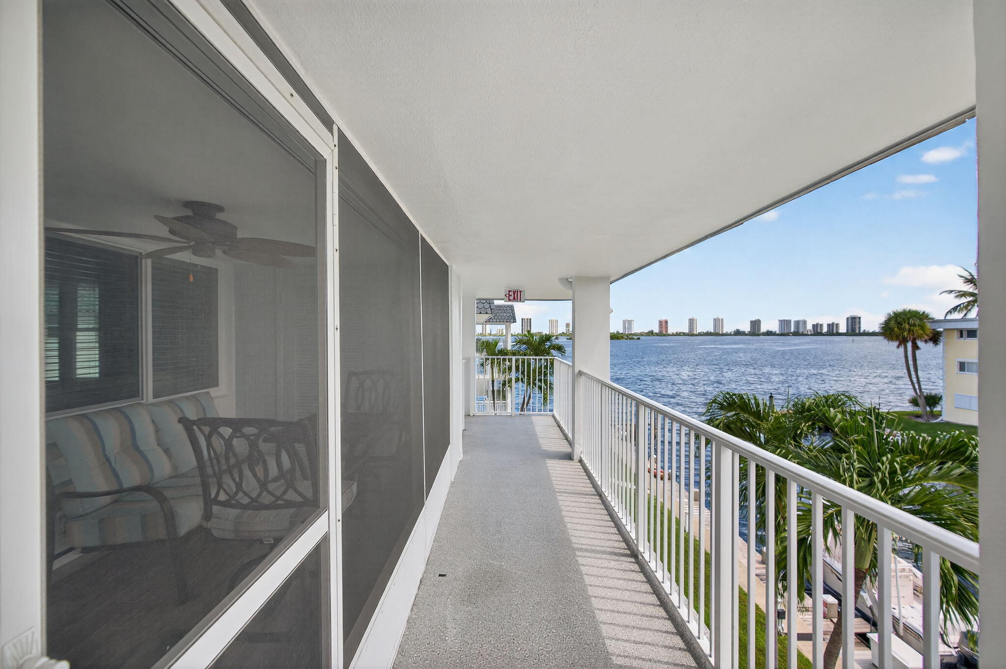 110 SHORE #301, North Palm Beach FL 33408