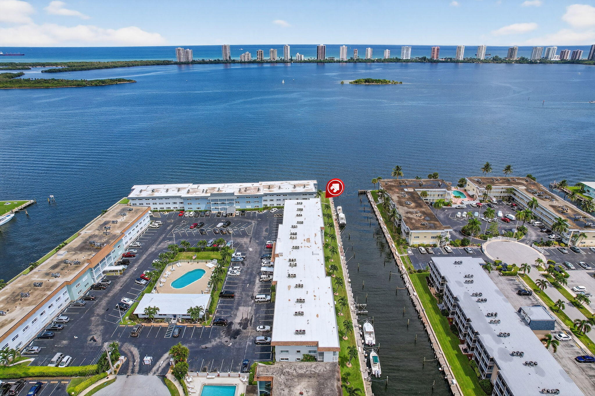 110 SHORE #301, North Palm Beach FL 33408
