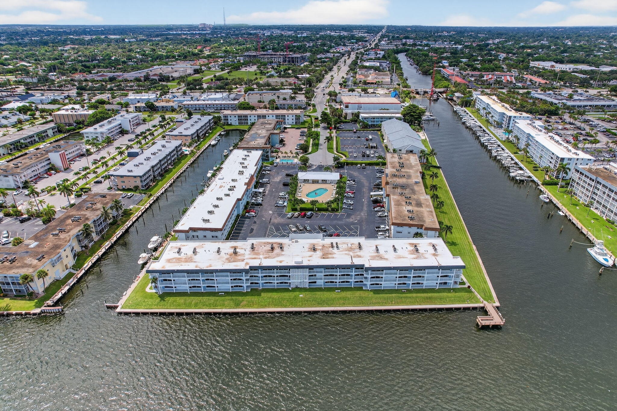 110 SHORE #301, North Palm Beach FL 33408