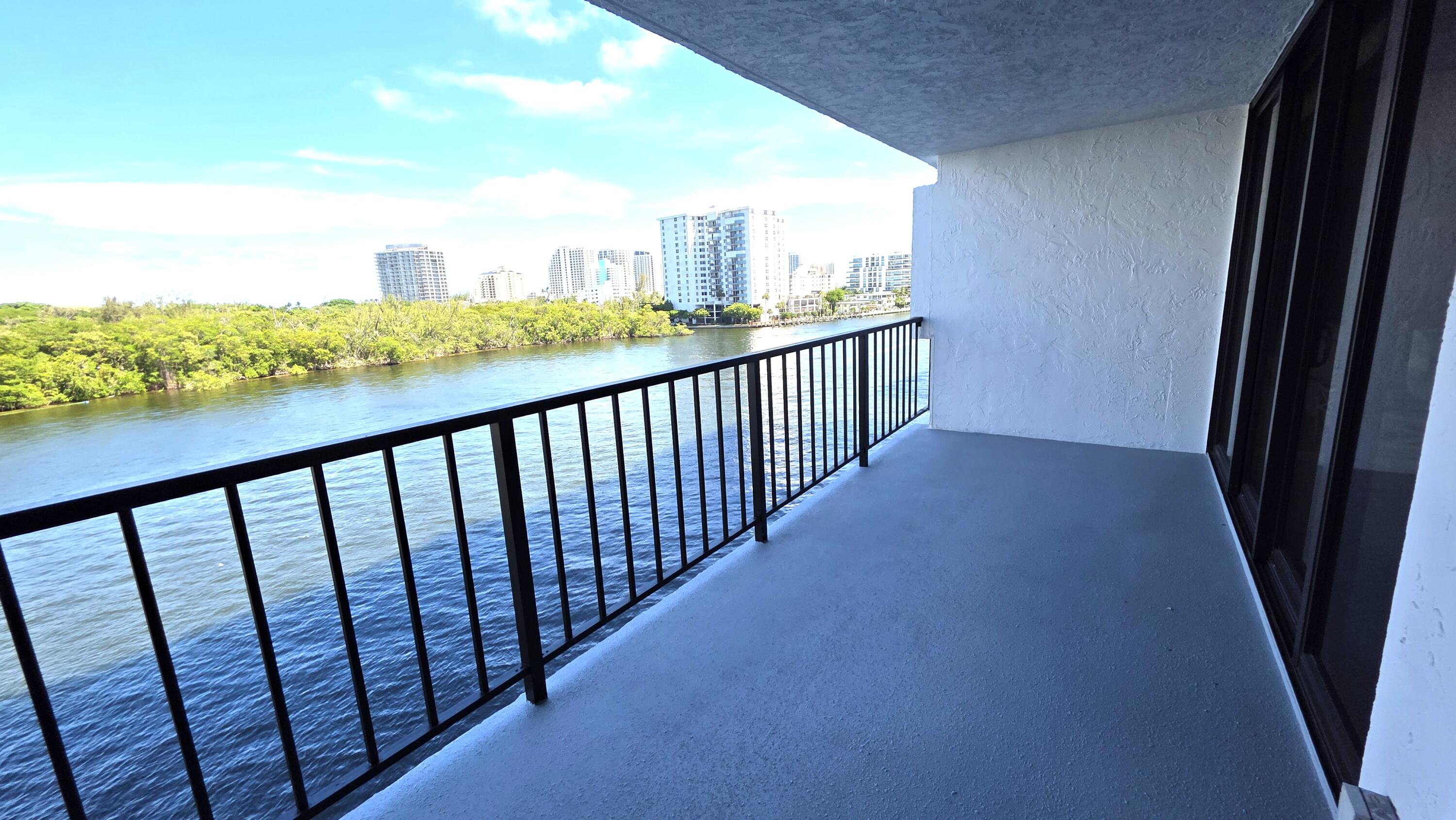 936 Intracoastal #5B, Fort Lauderdale FL 33304