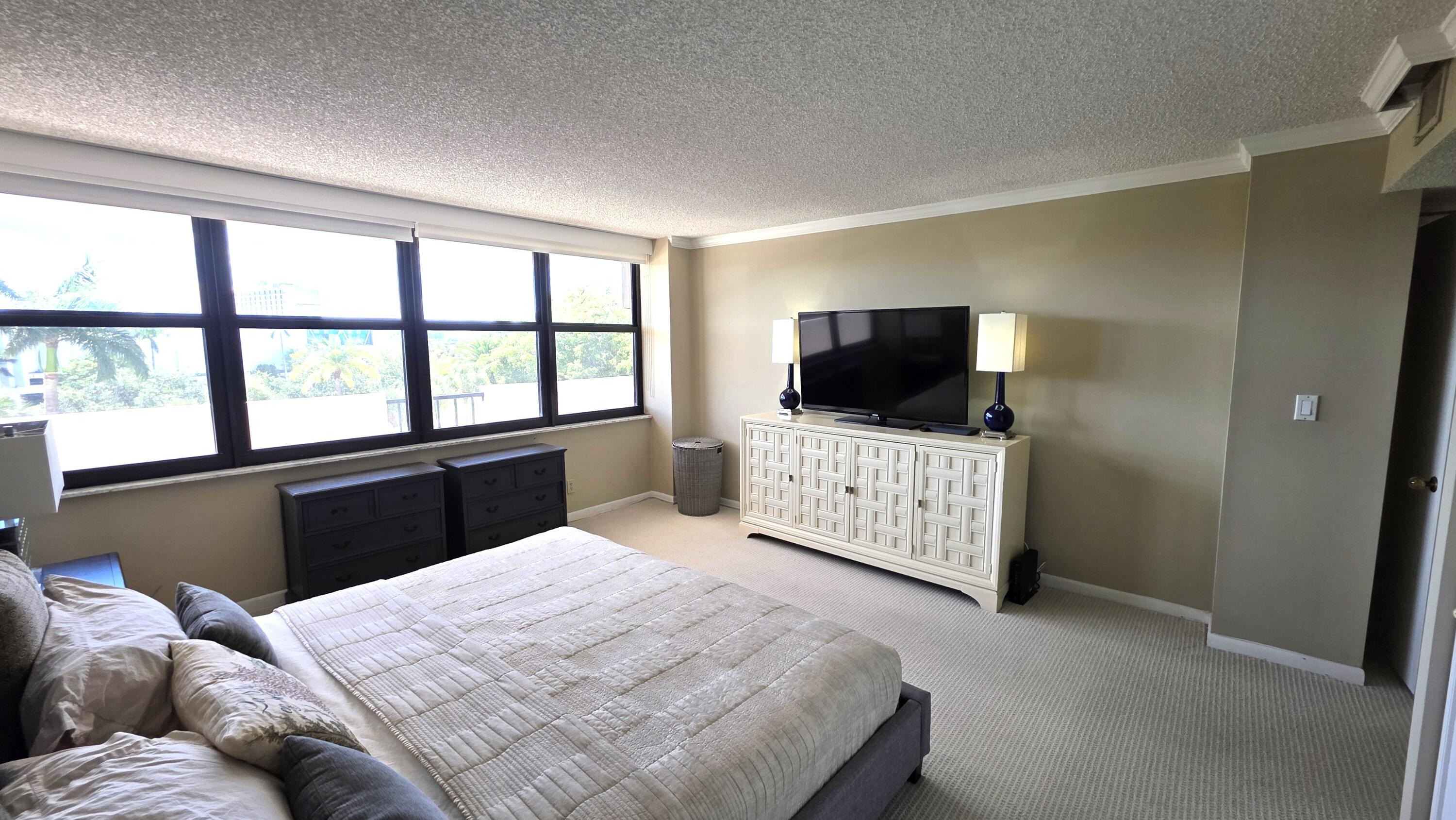 936 Intracoastal #5B, Fort Lauderdale FL 33304