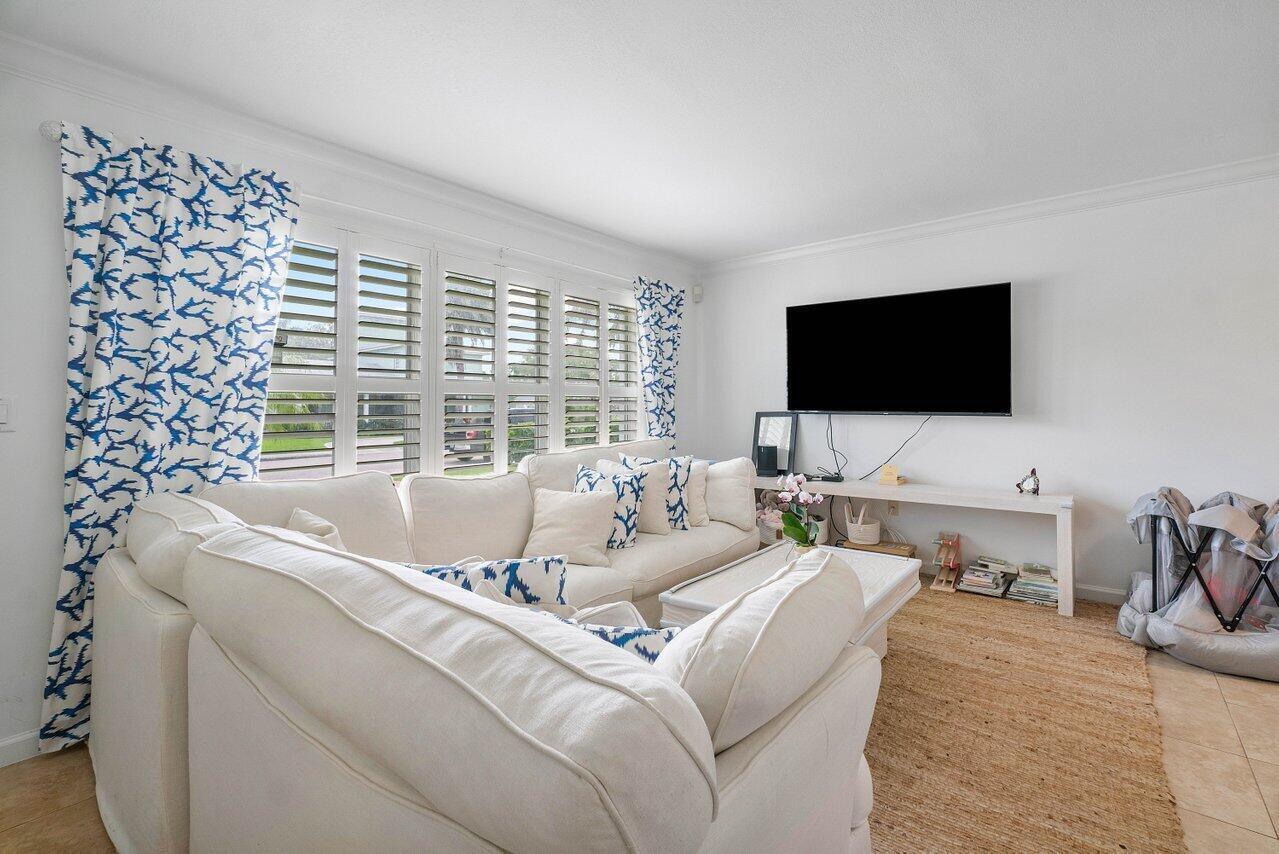 125 Gregory, West Palm Beach FL 33405