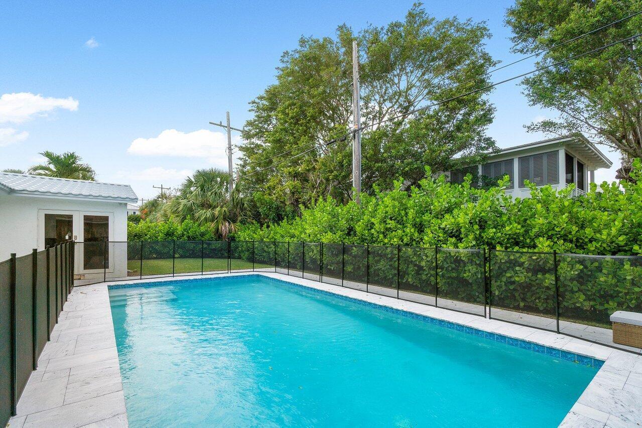125 Gregory, West Palm Beach FL 33405