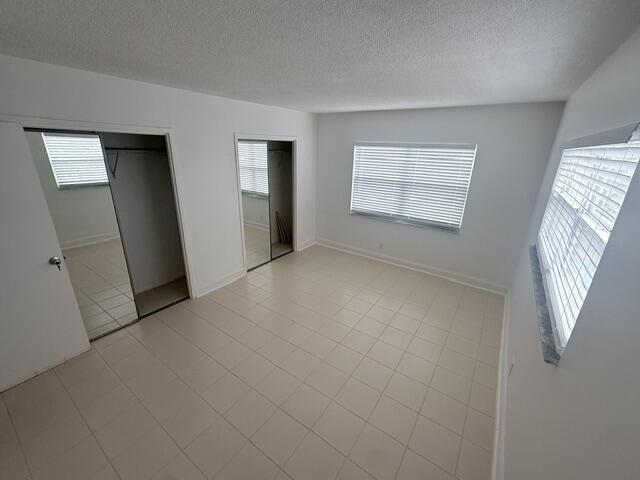 2555 NE 11TH #402, Fort Lauderdale FL 33304
