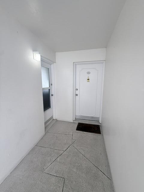 2555 NE 11TH #402, Fort Lauderdale FL 33304