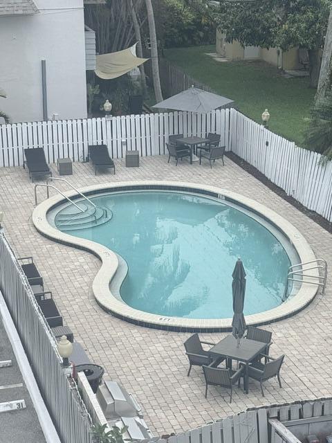 2555 NE 11TH #402, Fort Lauderdale FL 33304