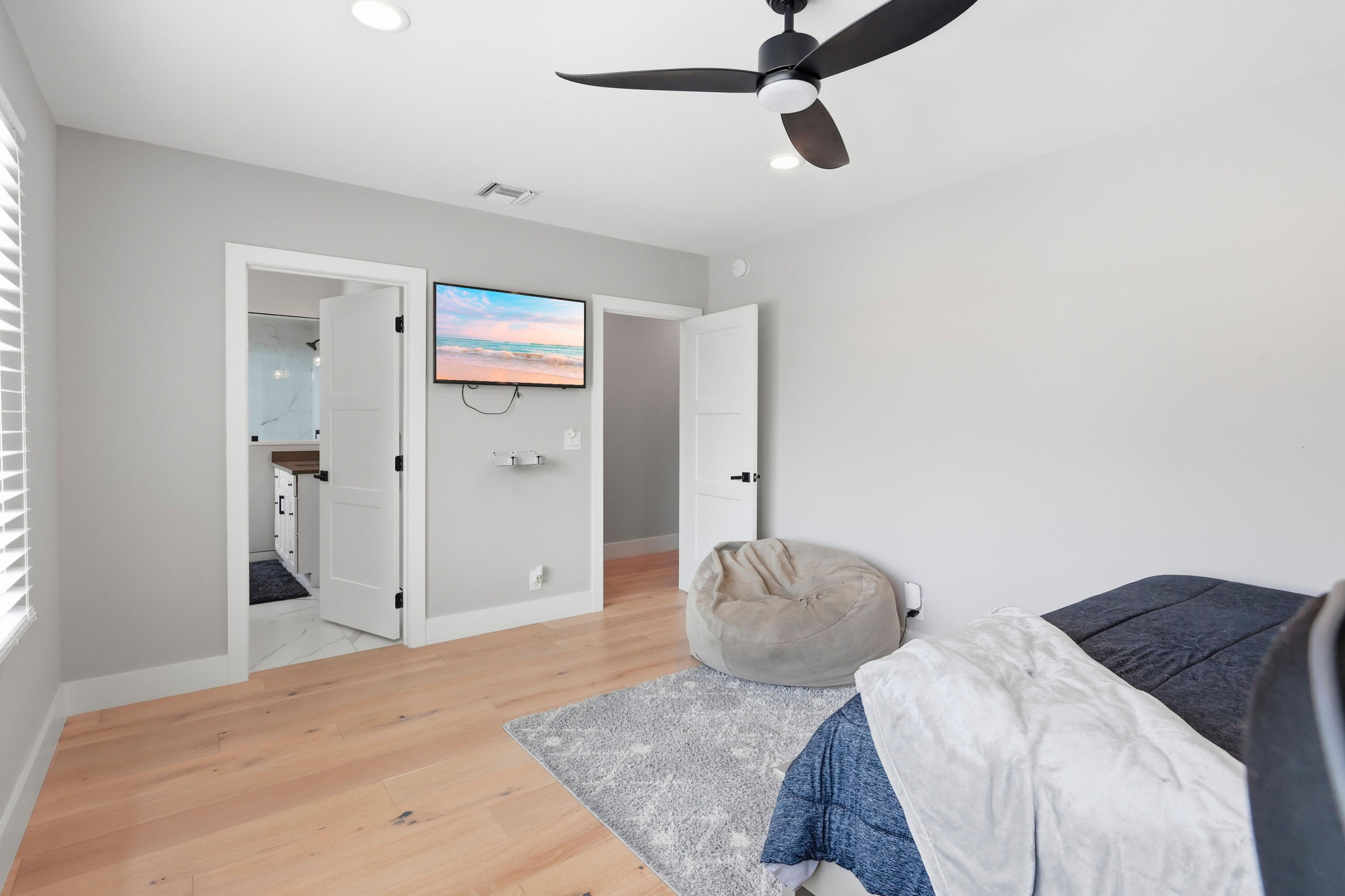 2447 SE 10th, Pompano Beach FL 33062