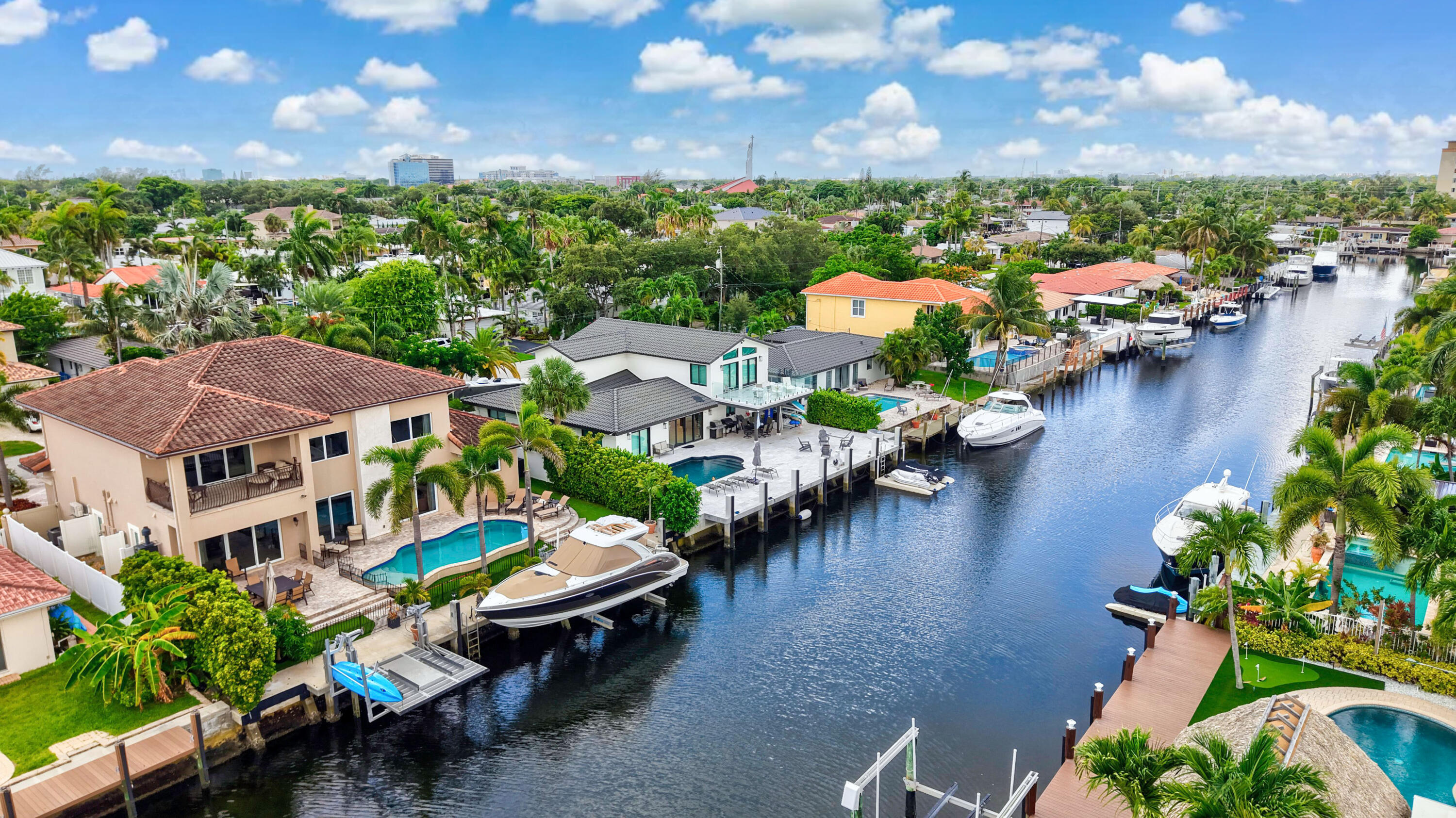 2447 SE 10th, Pompano Beach FL 33062