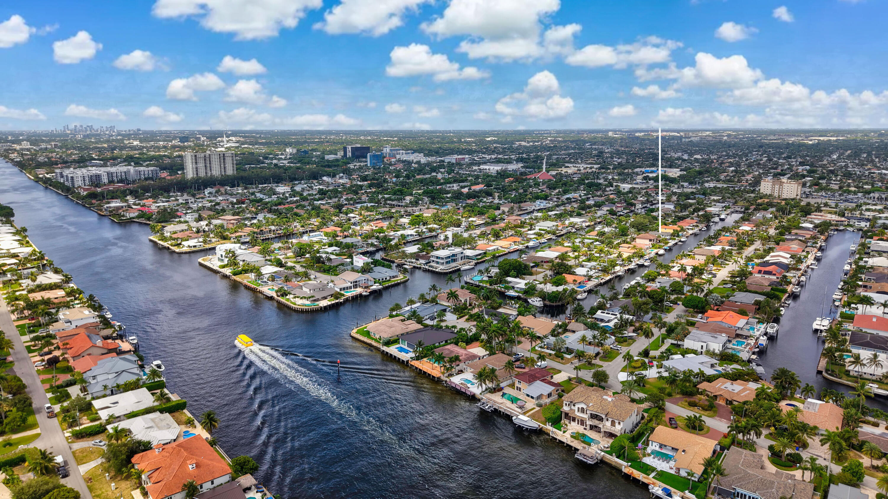 2447 SE 10th, Pompano Beach FL 33062