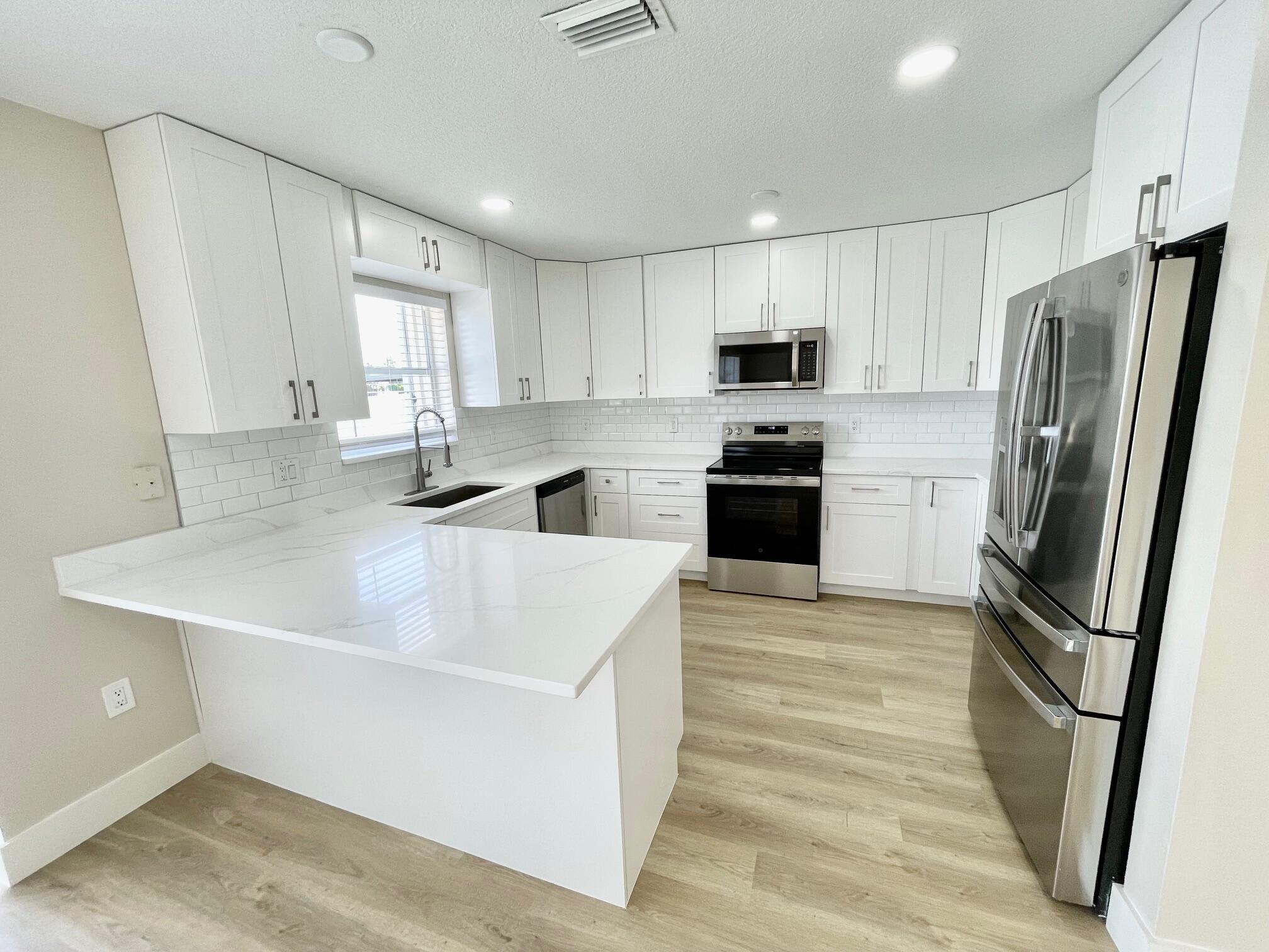 12149 NW 34TH, Sunrise FL 33323