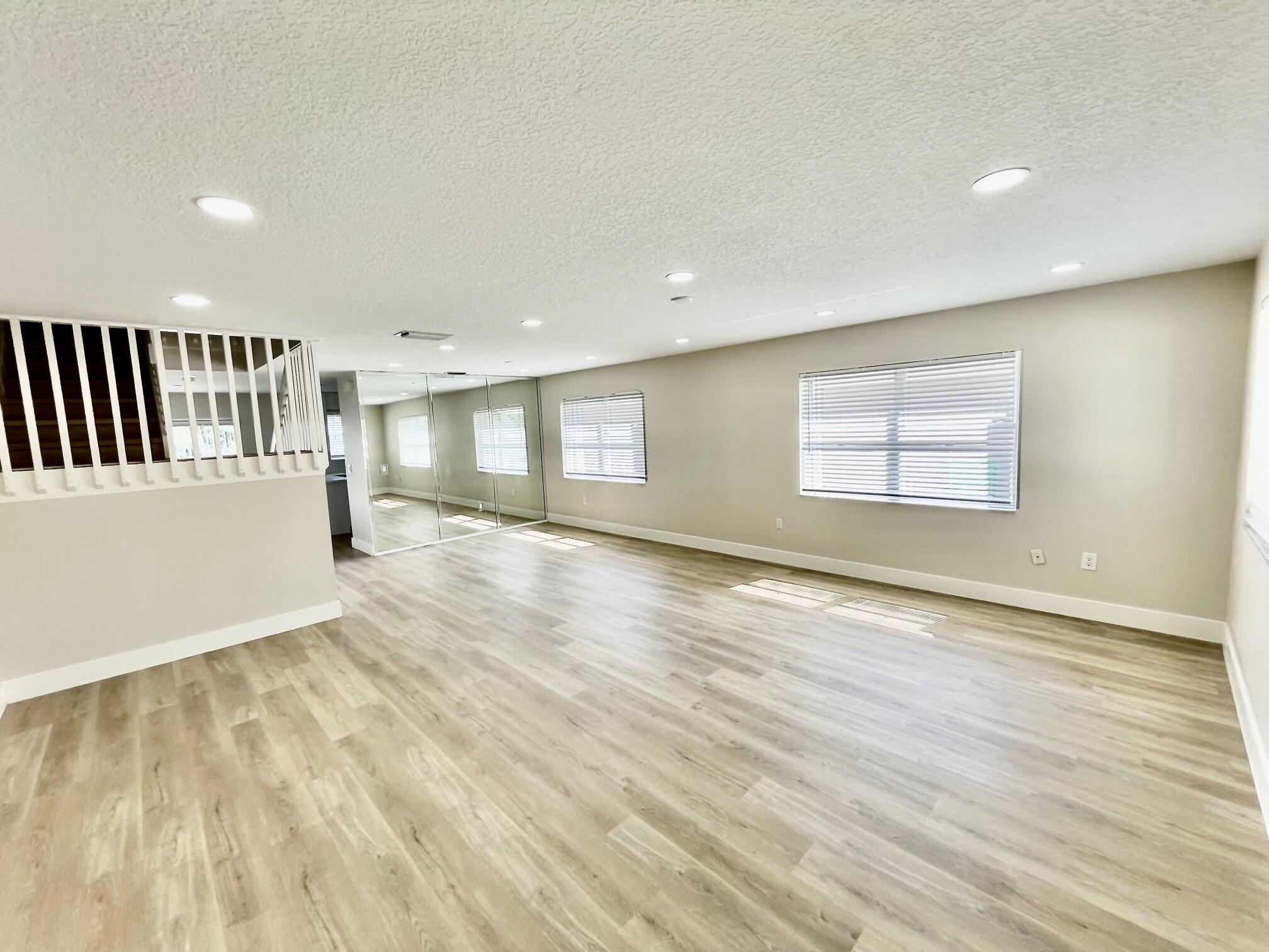 12149 NW 34TH, Sunrise FL 33323