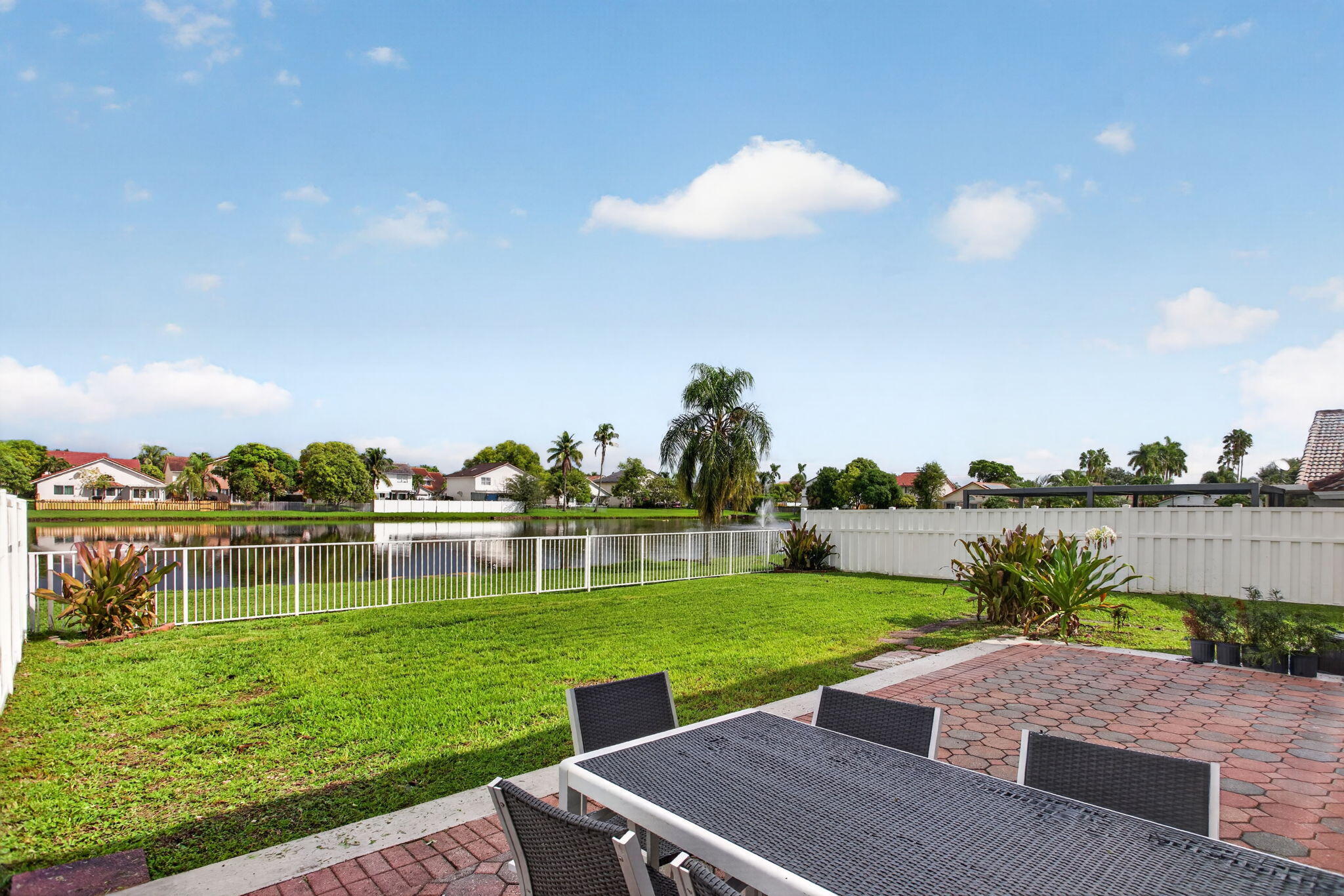 12149 NW 34TH, Sunrise FL 33323
