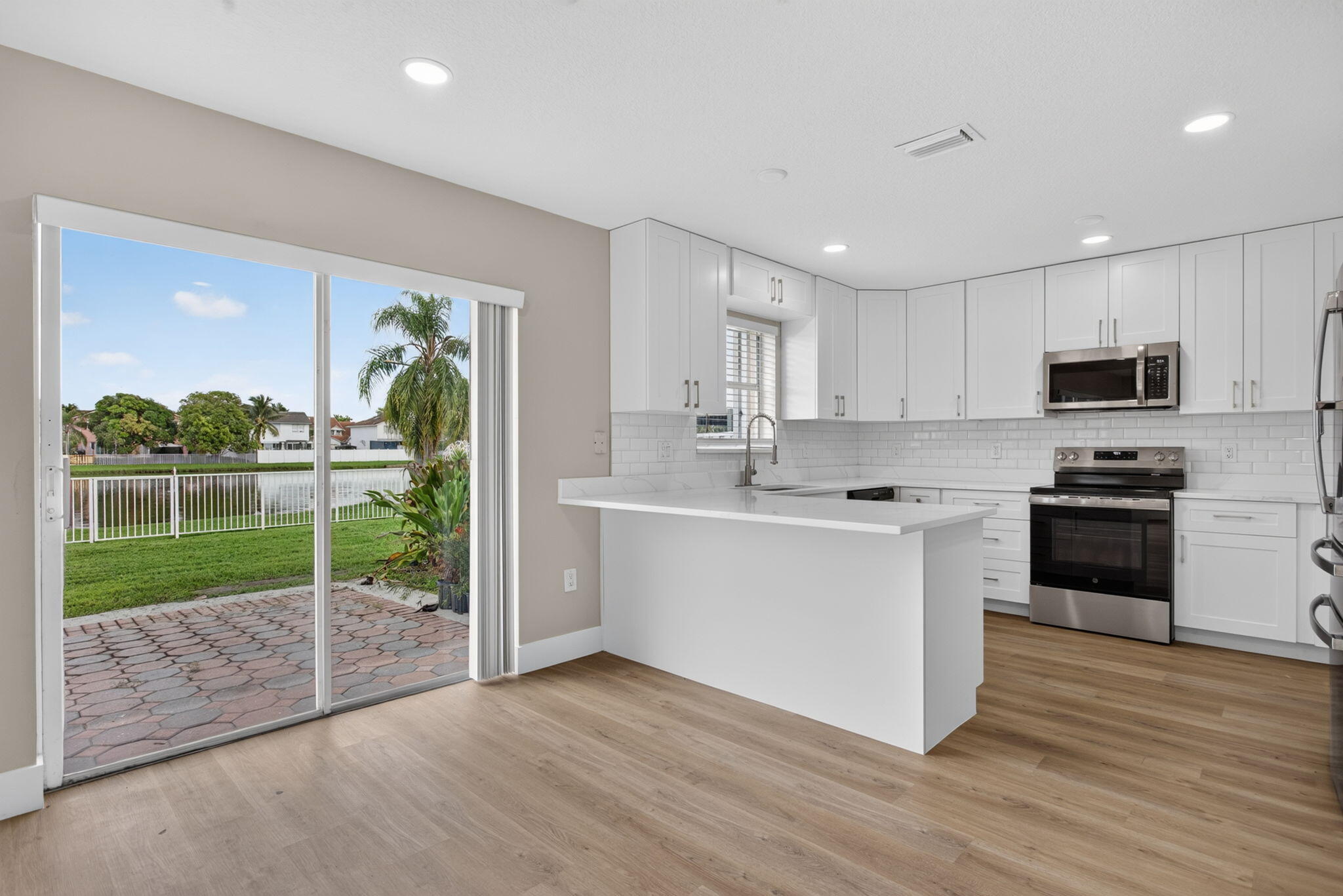 12149 NW 34TH, Sunrise FL 33323