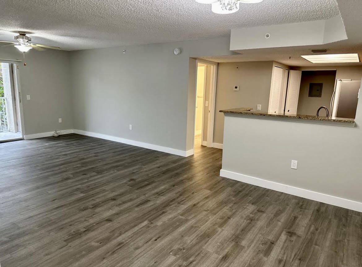 5021 N WILES #205, Coconut Creek FL 33073