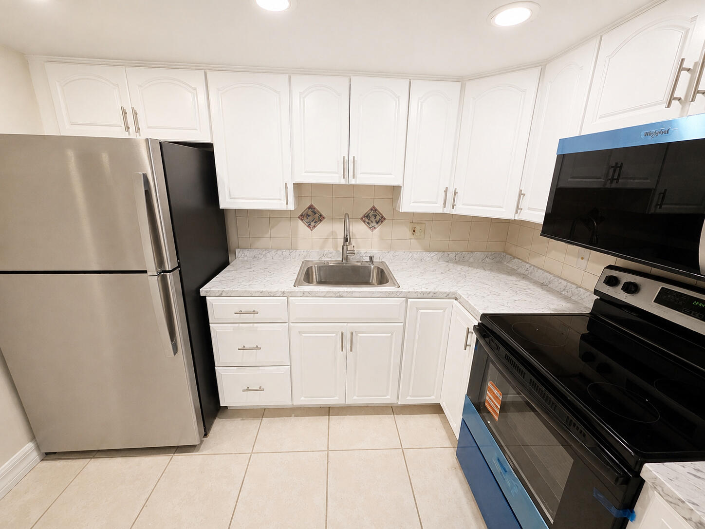6705 N KENDALL #307, Pinecrest FL 33156