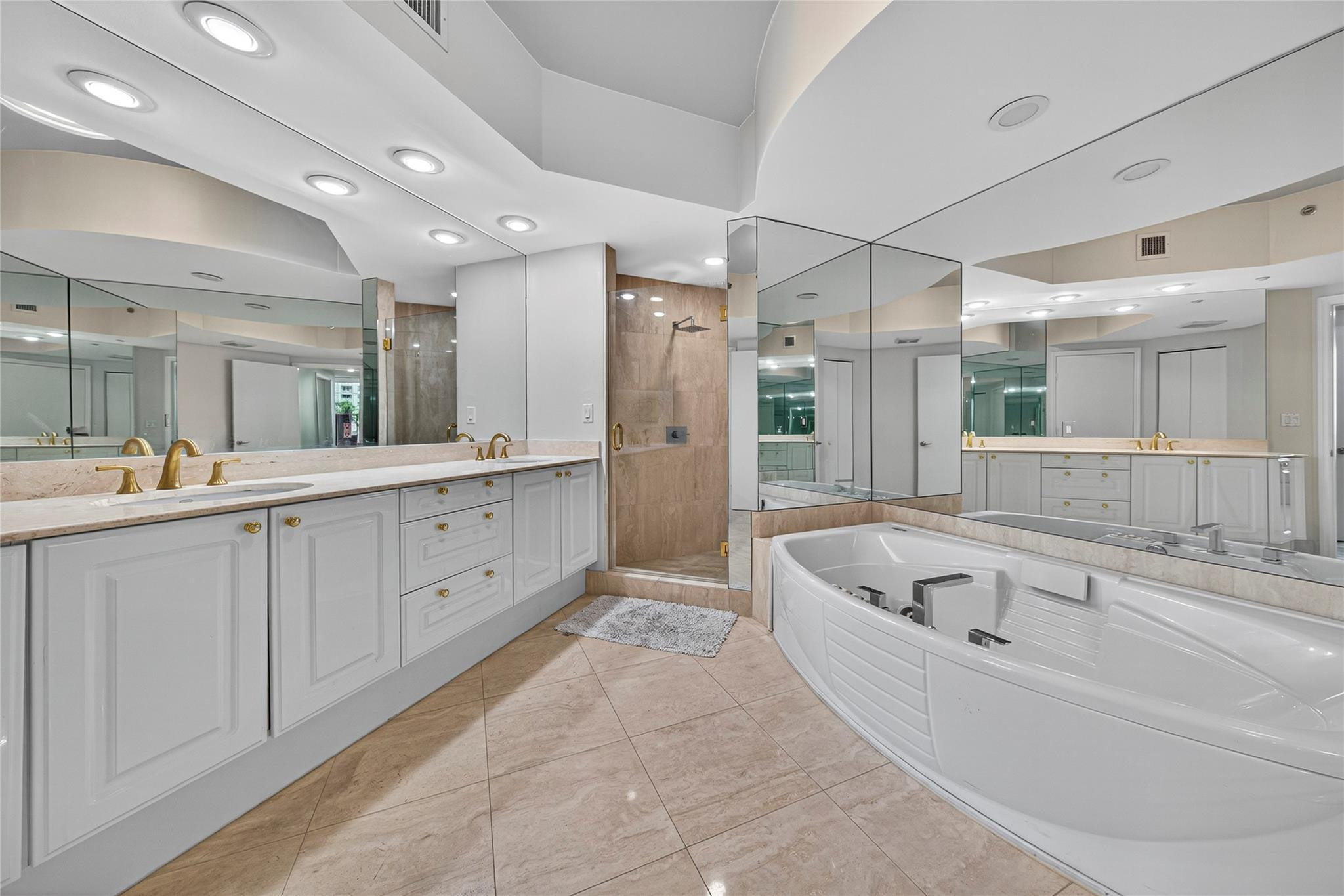 3700 S Ocean #308, Highland Beach FL 33487