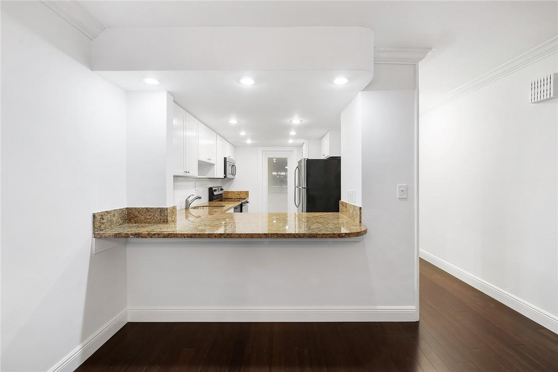 815 Middle River #205, Fort Lauderdale FL 33304