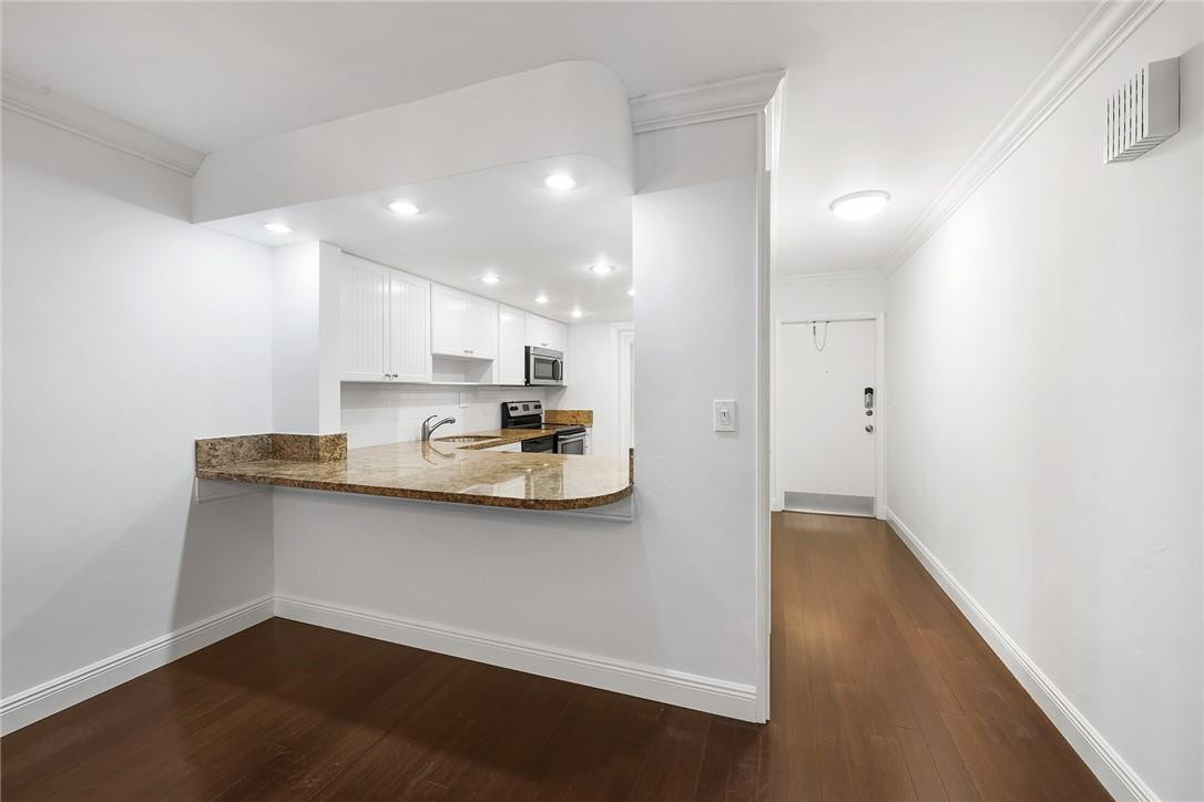 815 Middle River #205, Fort Lauderdale FL 33304