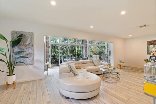 415 Pine Tree #16, Atlantis FL 33462