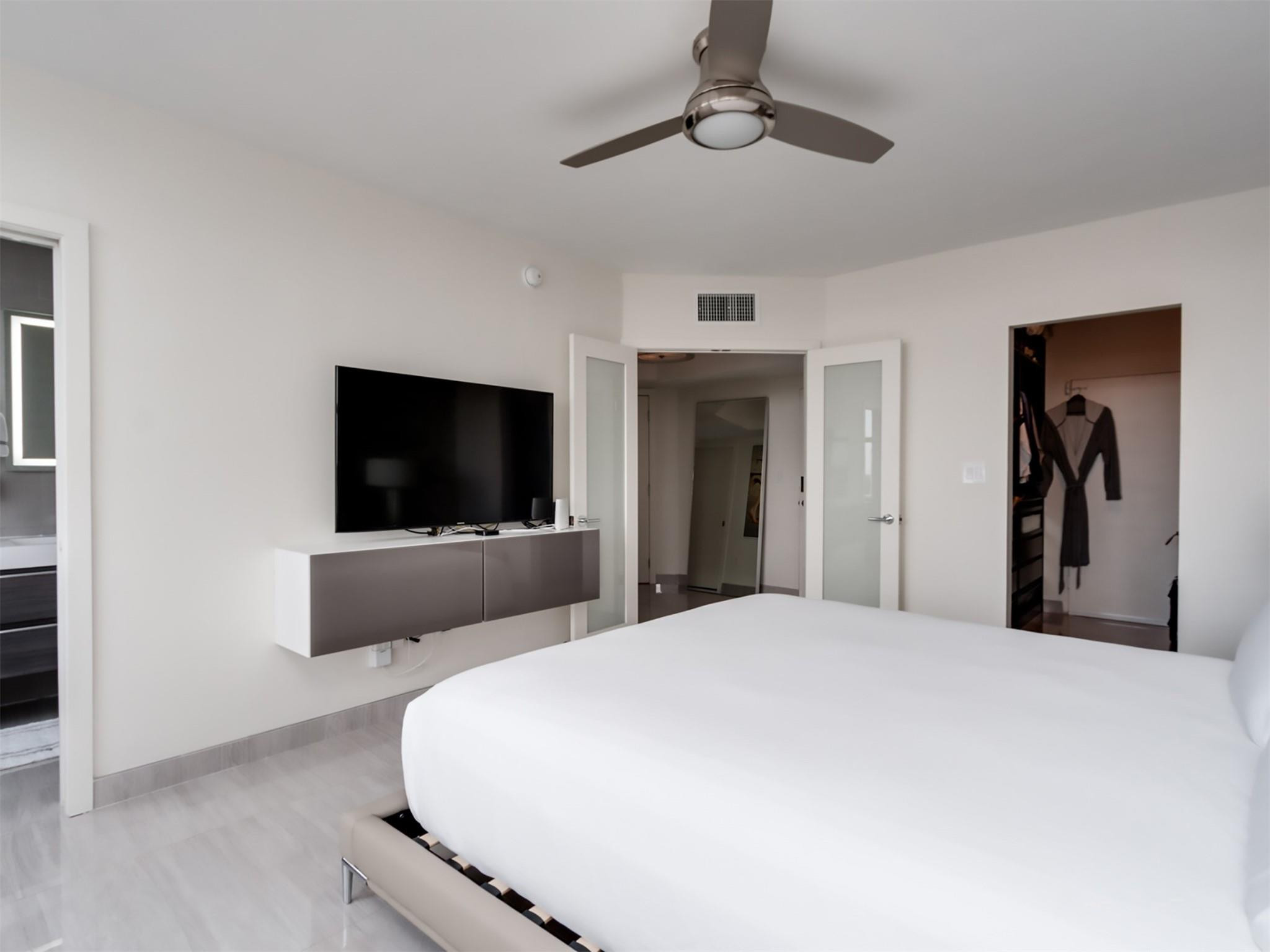 888 INTRACOASTAL #10E, Fort Lauderdale FL 33304