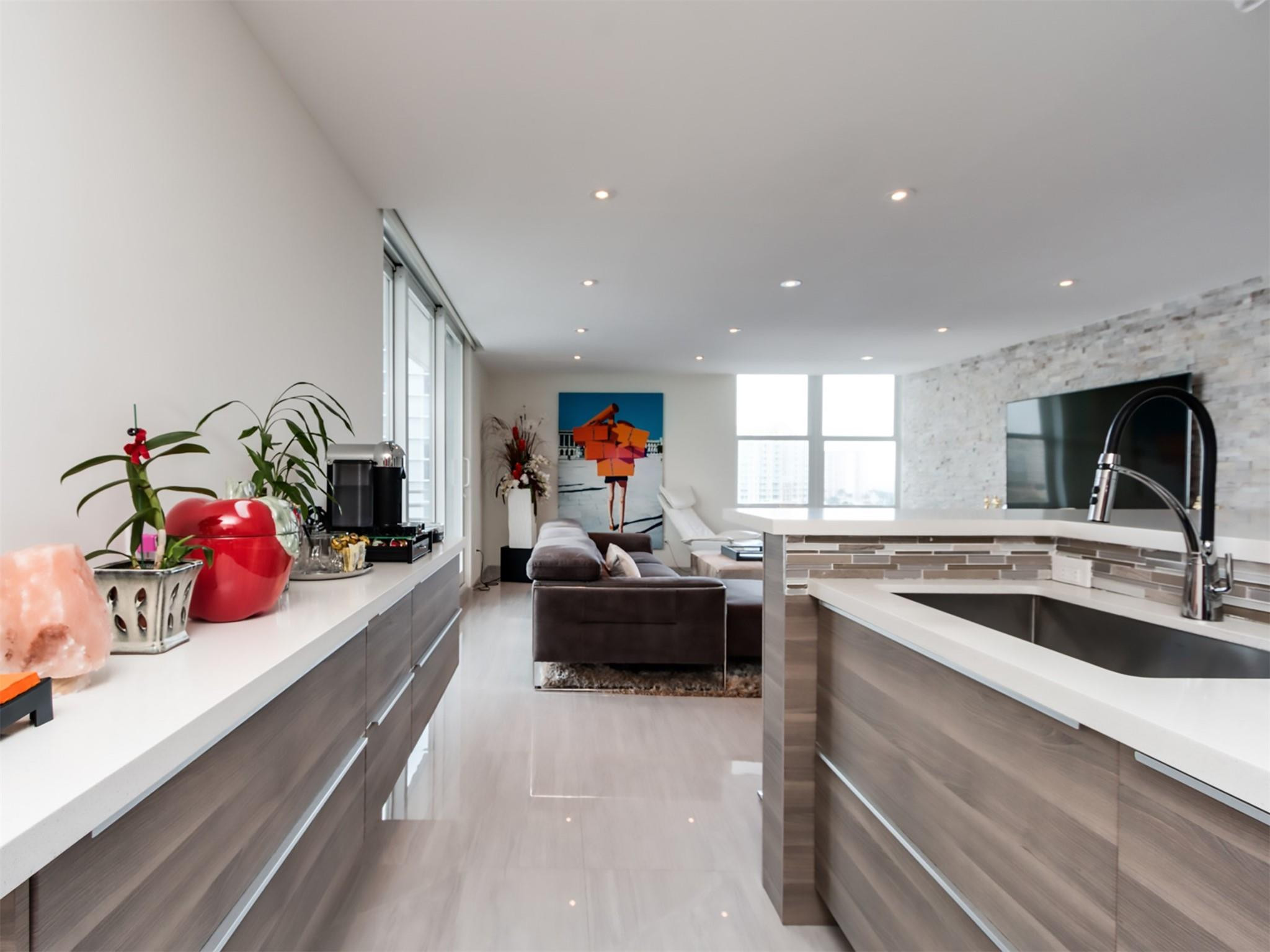 888 INTRACOASTAL #10E, Fort Lauderdale FL 33304