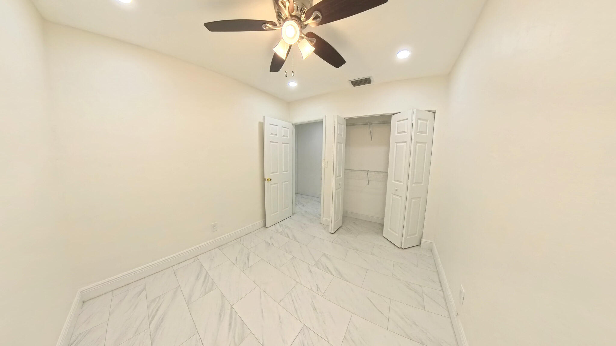 341 HENTHORNE, Palm Springs FL 33461