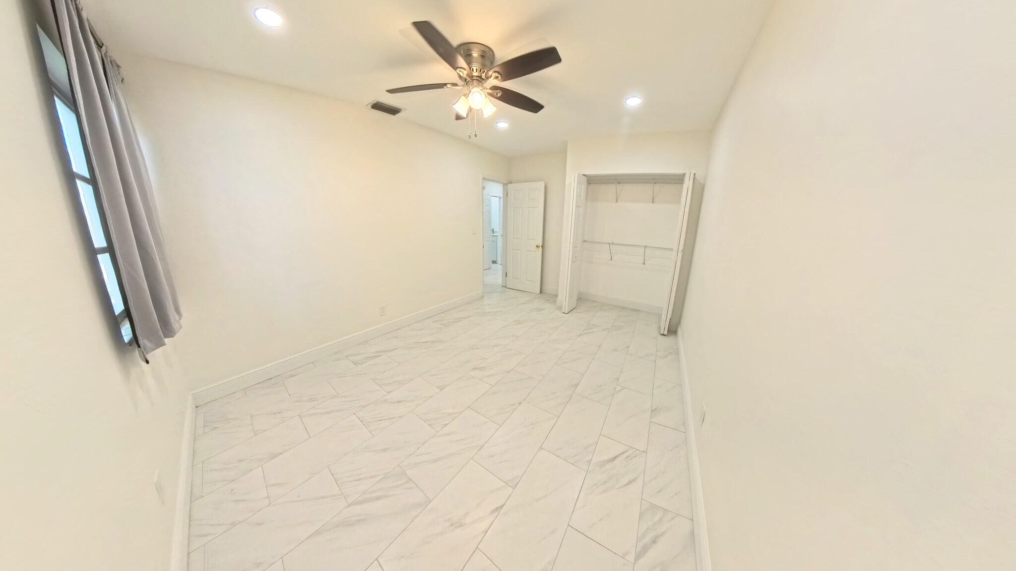 341 HENTHORNE, Palm Springs FL 33461