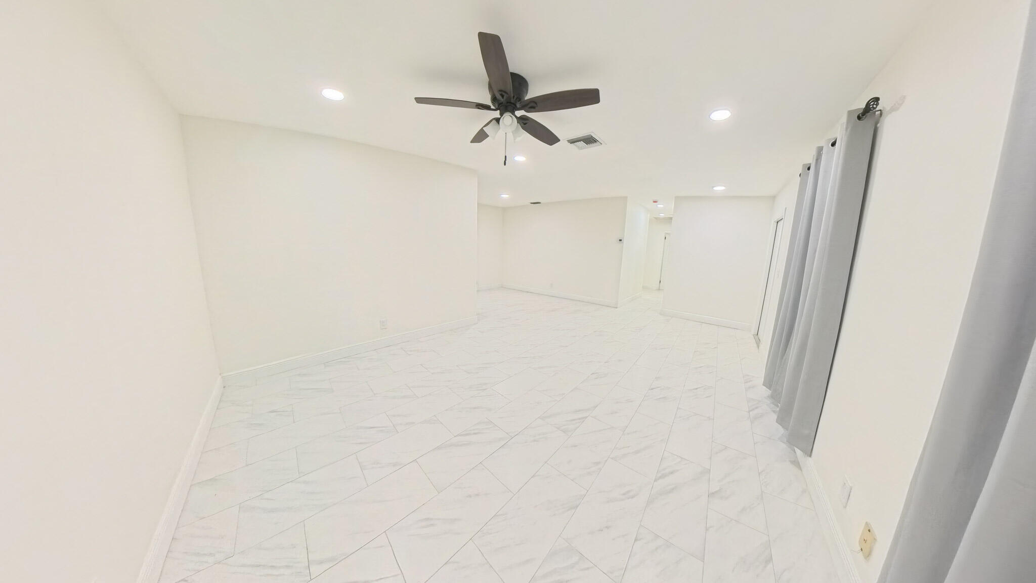 341 HENTHORNE, Palm Springs FL 33461