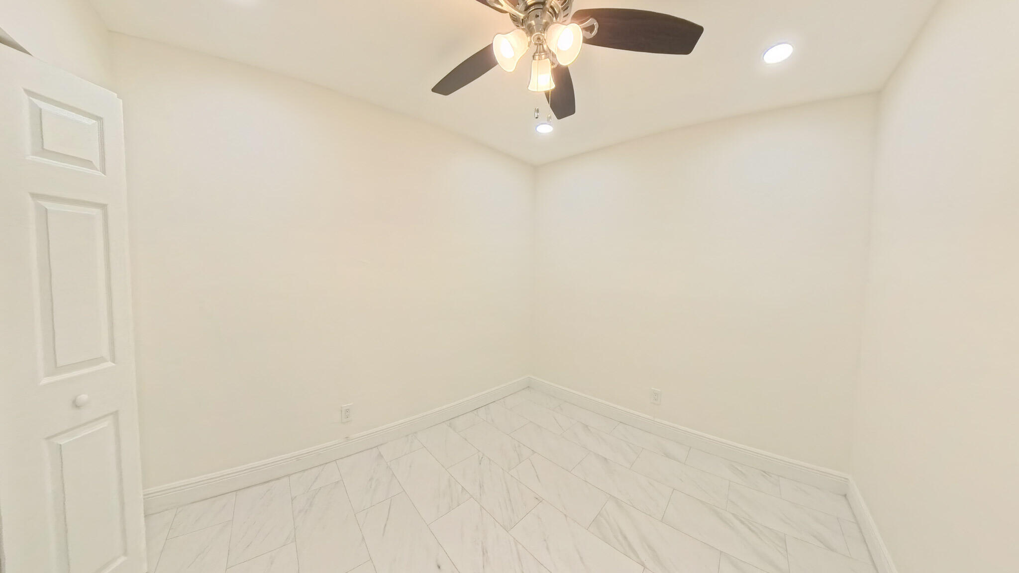 341 HENTHORNE, Palm Springs FL 33461