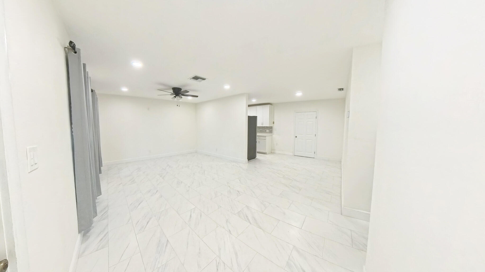 341 HENTHORNE, Palm Springs FL 33461