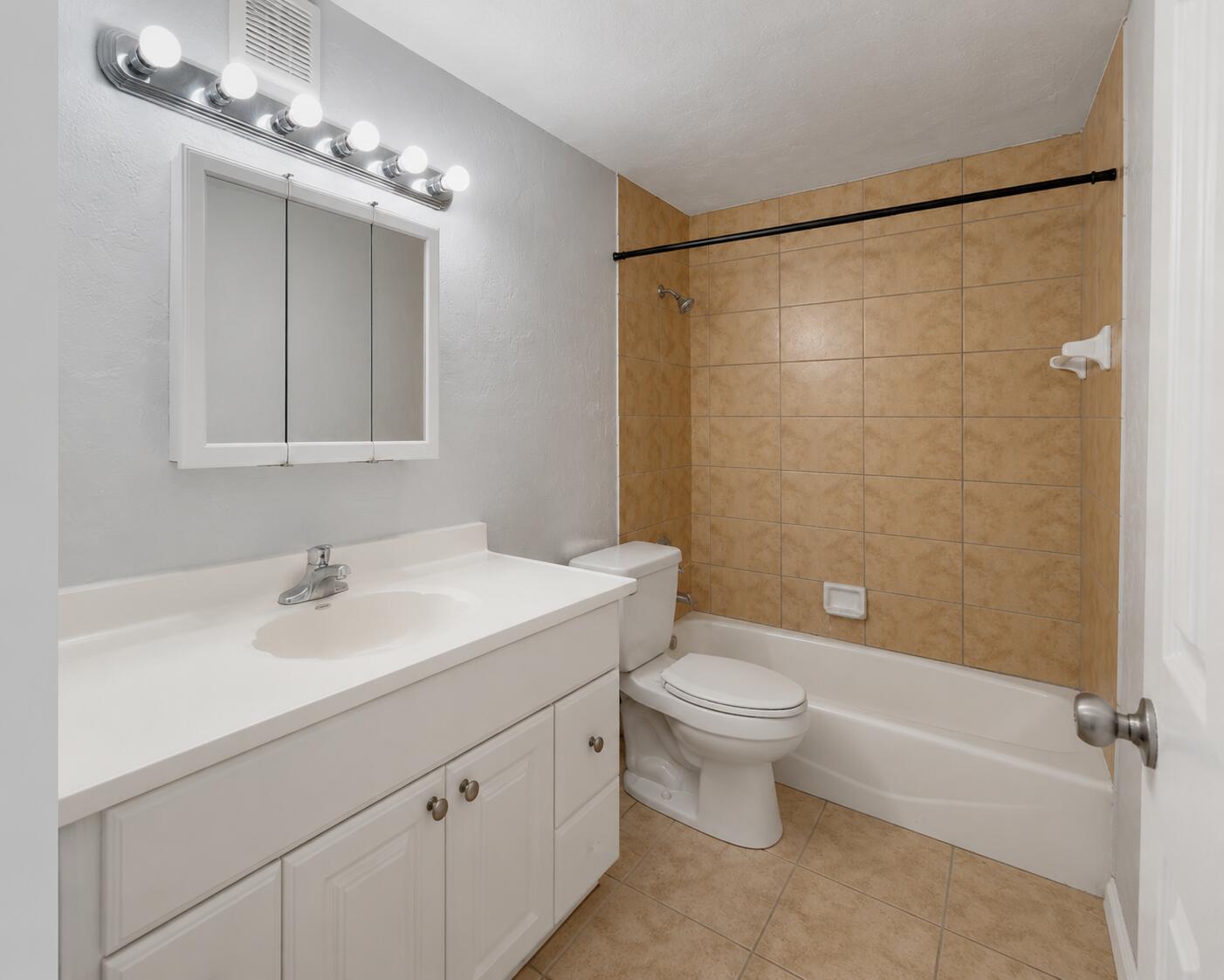 1223 W 27th, Riviera Beach FL 33404