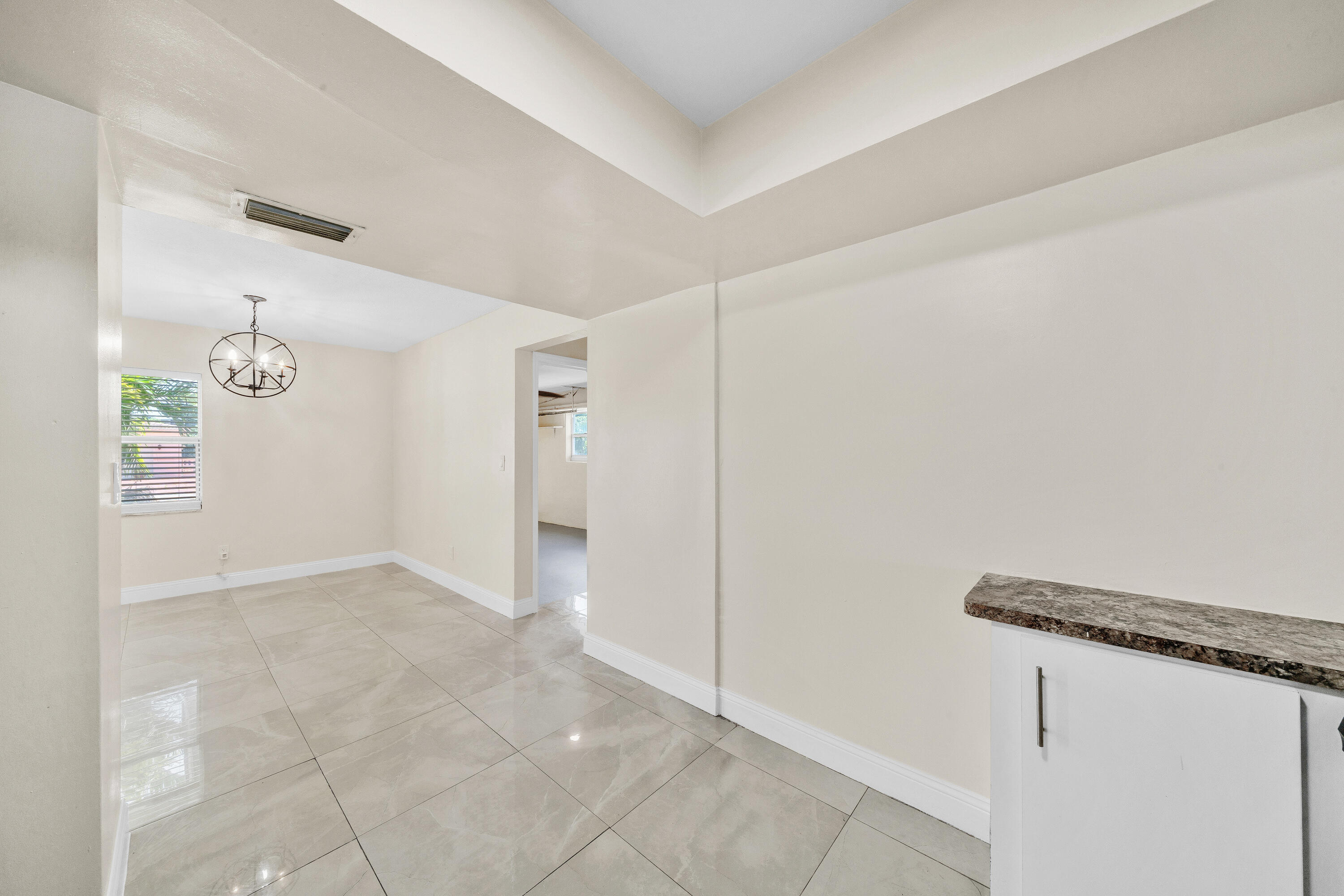 4921 NW 39TH, Lauderdale Lakes FL 33319