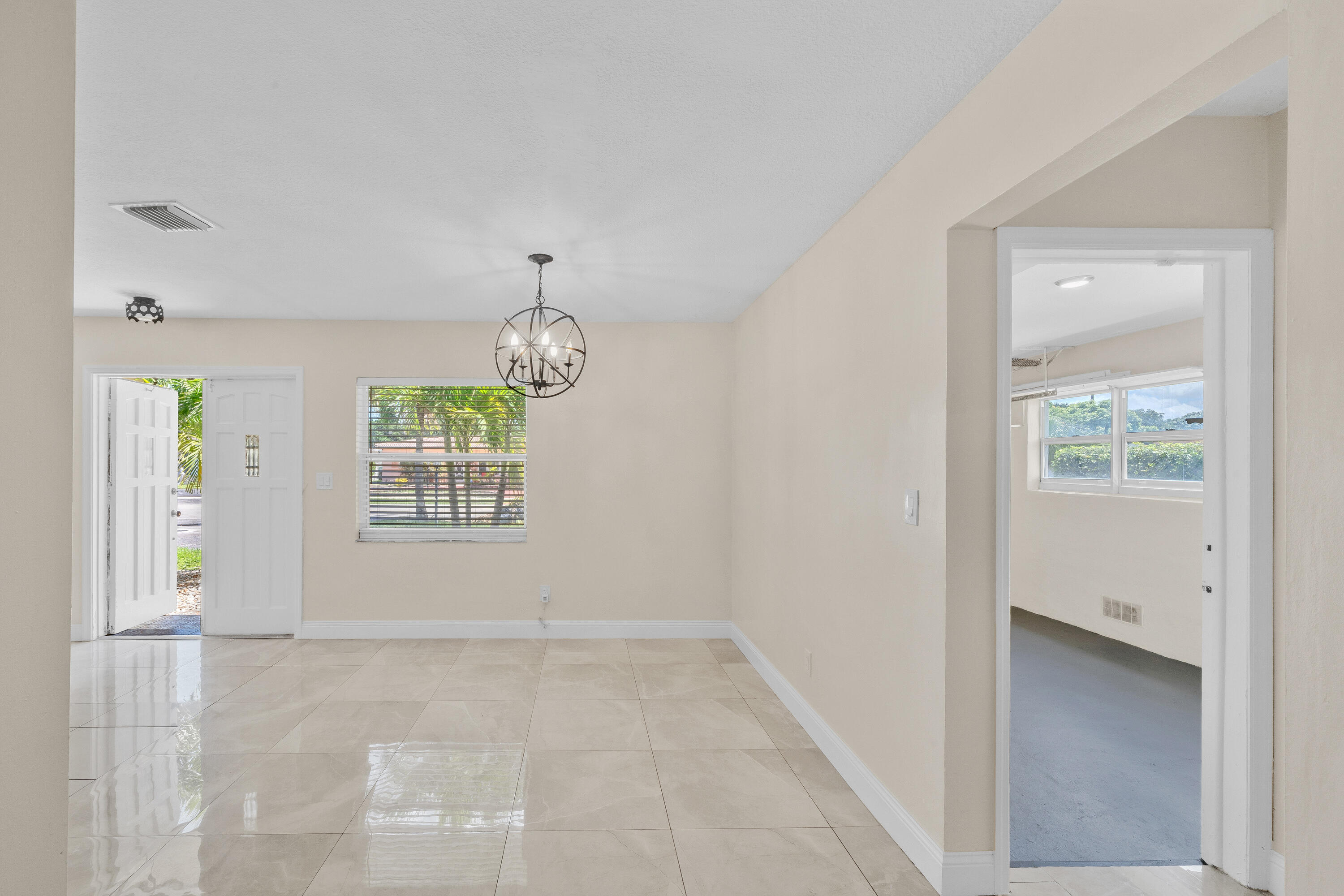 4921 NW 39TH, Lauderdale Lakes FL 33319