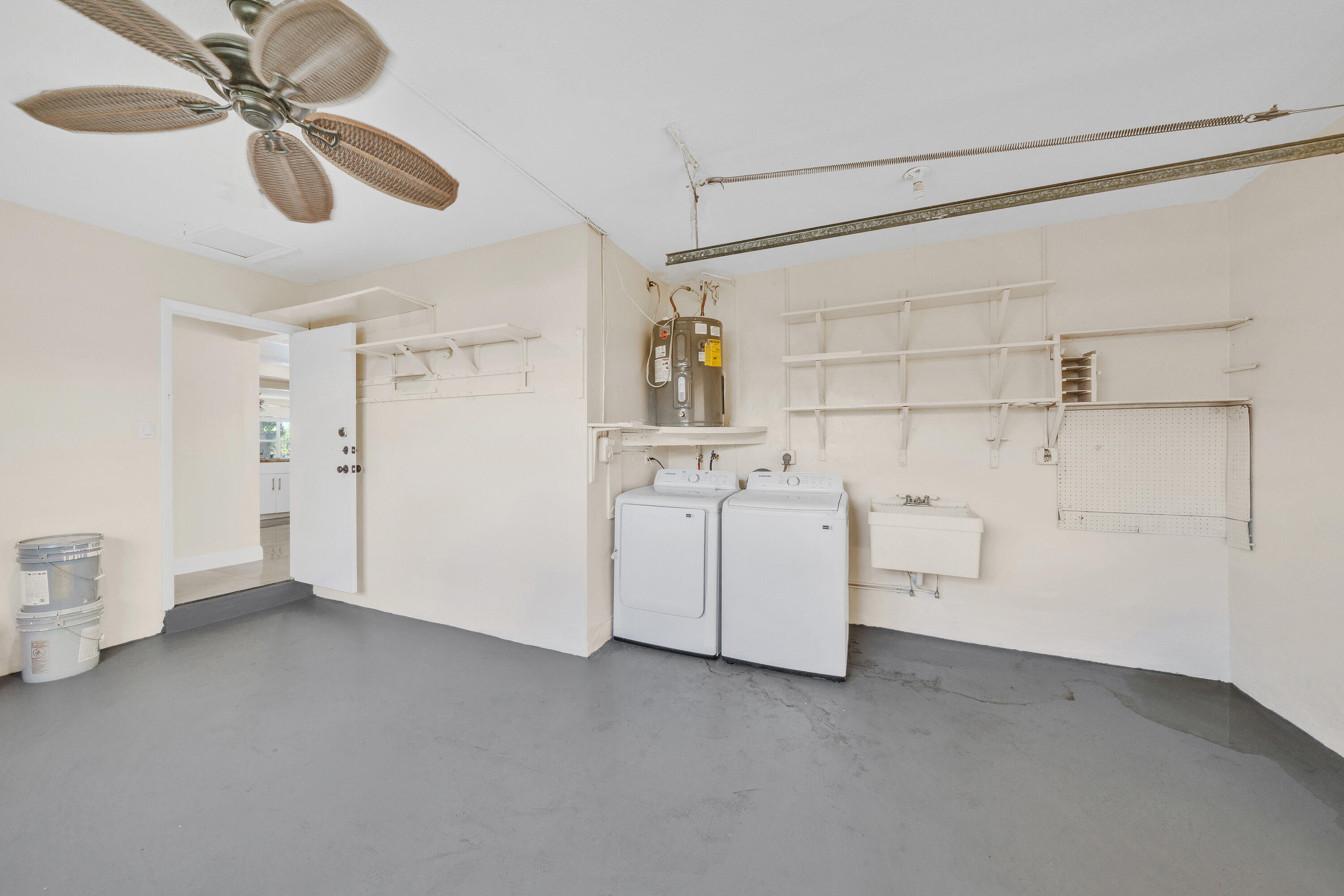 4921 NW 39TH, Lauderdale Lakes FL 33319