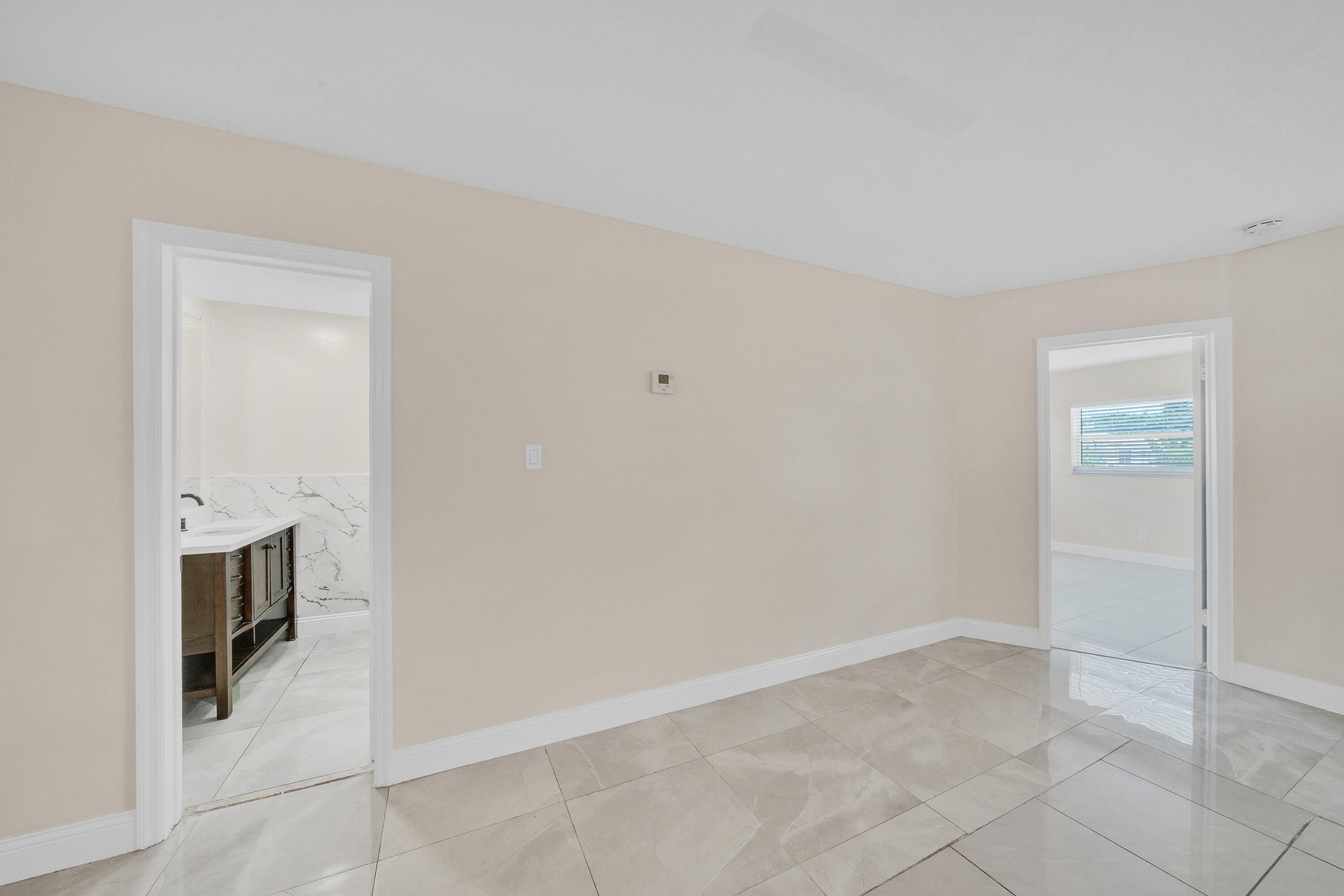 4921 NW 39TH, Lauderdale Lakes FL 33319